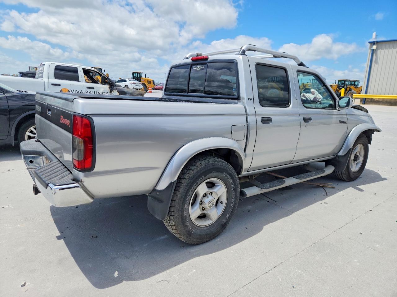 2000 Nissan Frontier Xe Silver vin: 1N6ED27Y6YC375609