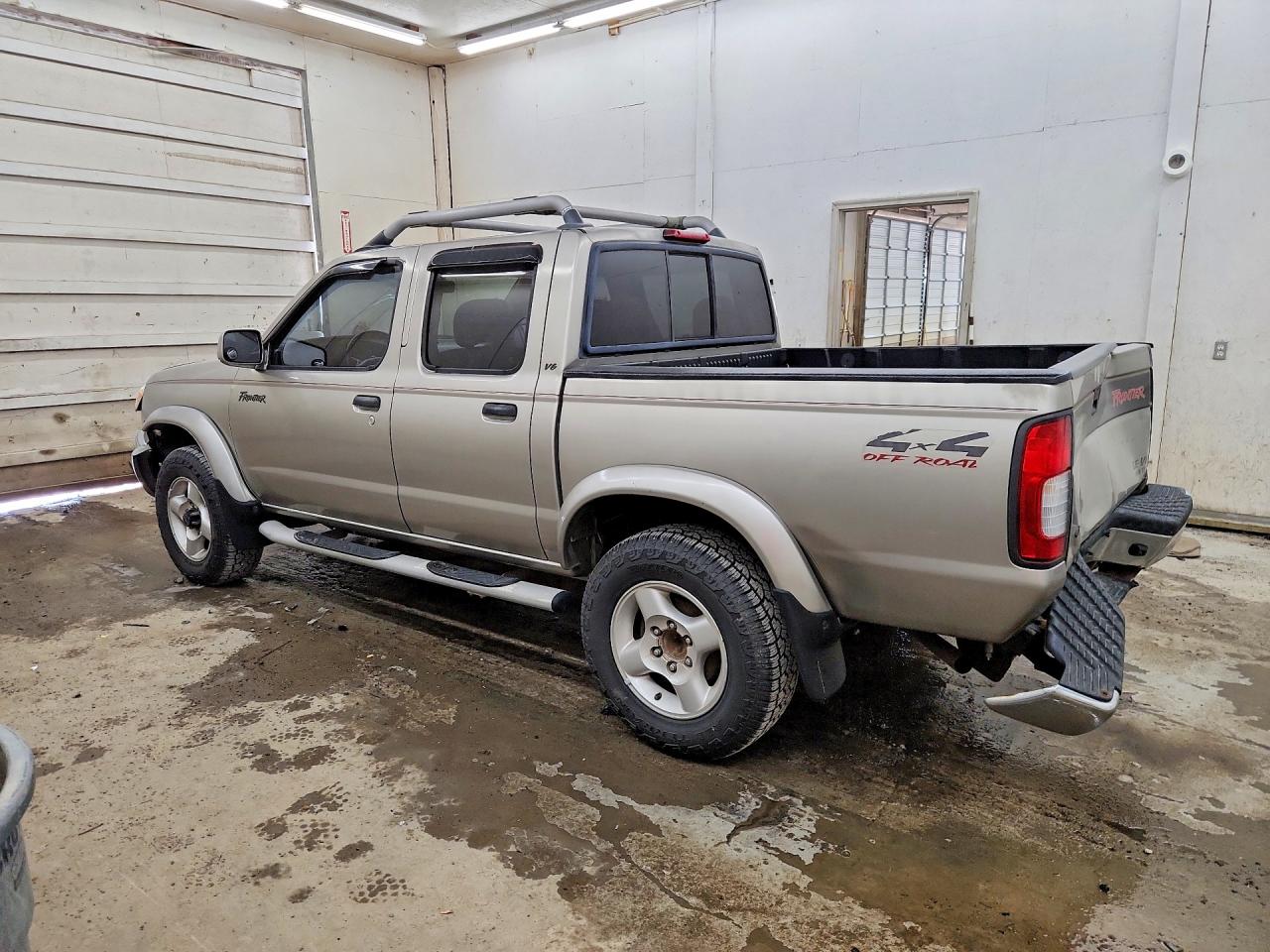 2000 Nissan Frontier Xe Beige vin: 1N6ED27YXYC356352
