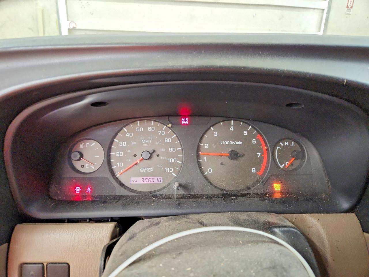 2000 Nissan Frontier Xe Beige vin: 1N6ED27YXYC356352