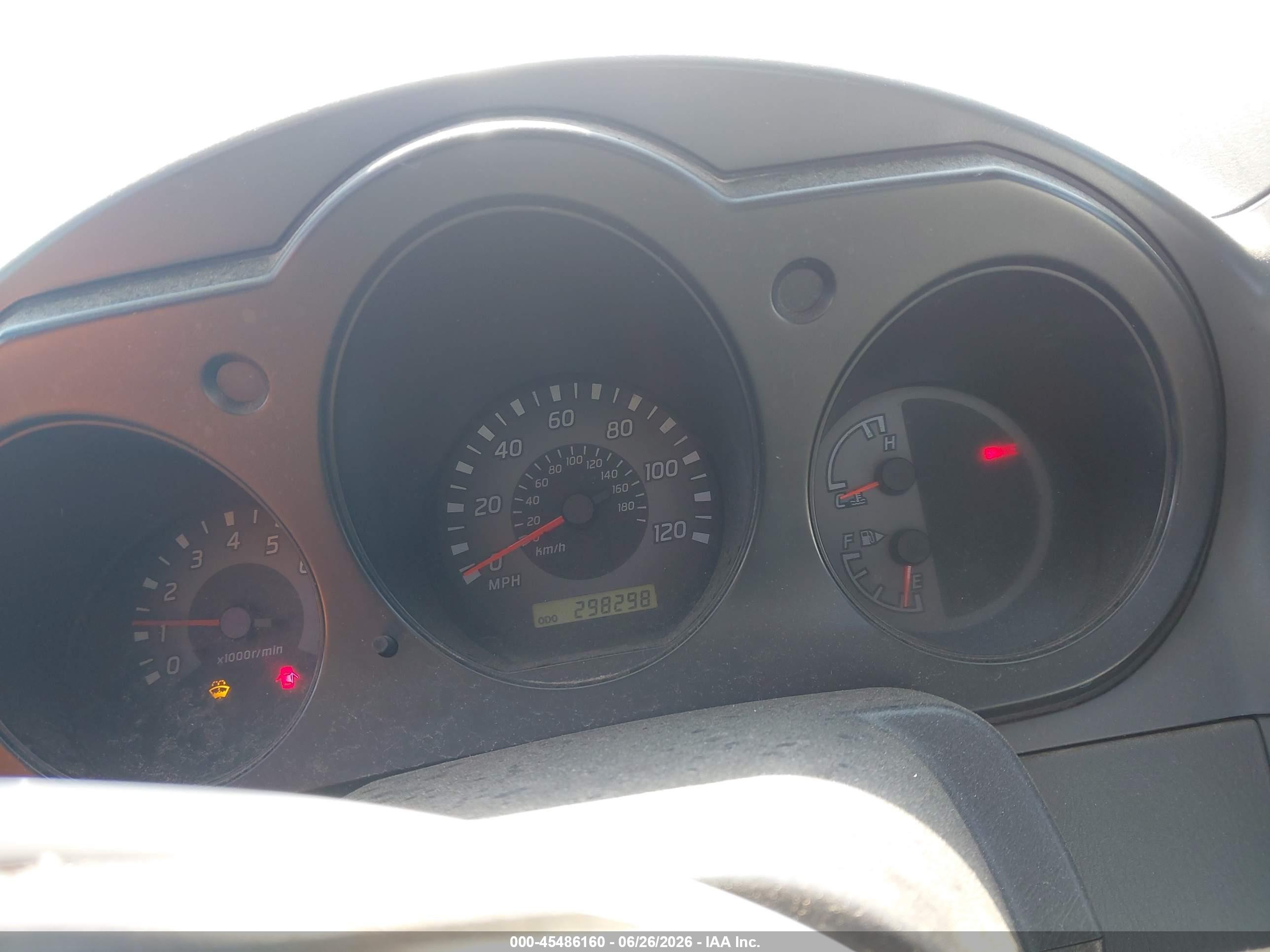 2003 Nissan Frontier Xe-v6 Красный vin: 1N6ED29X13C414569
