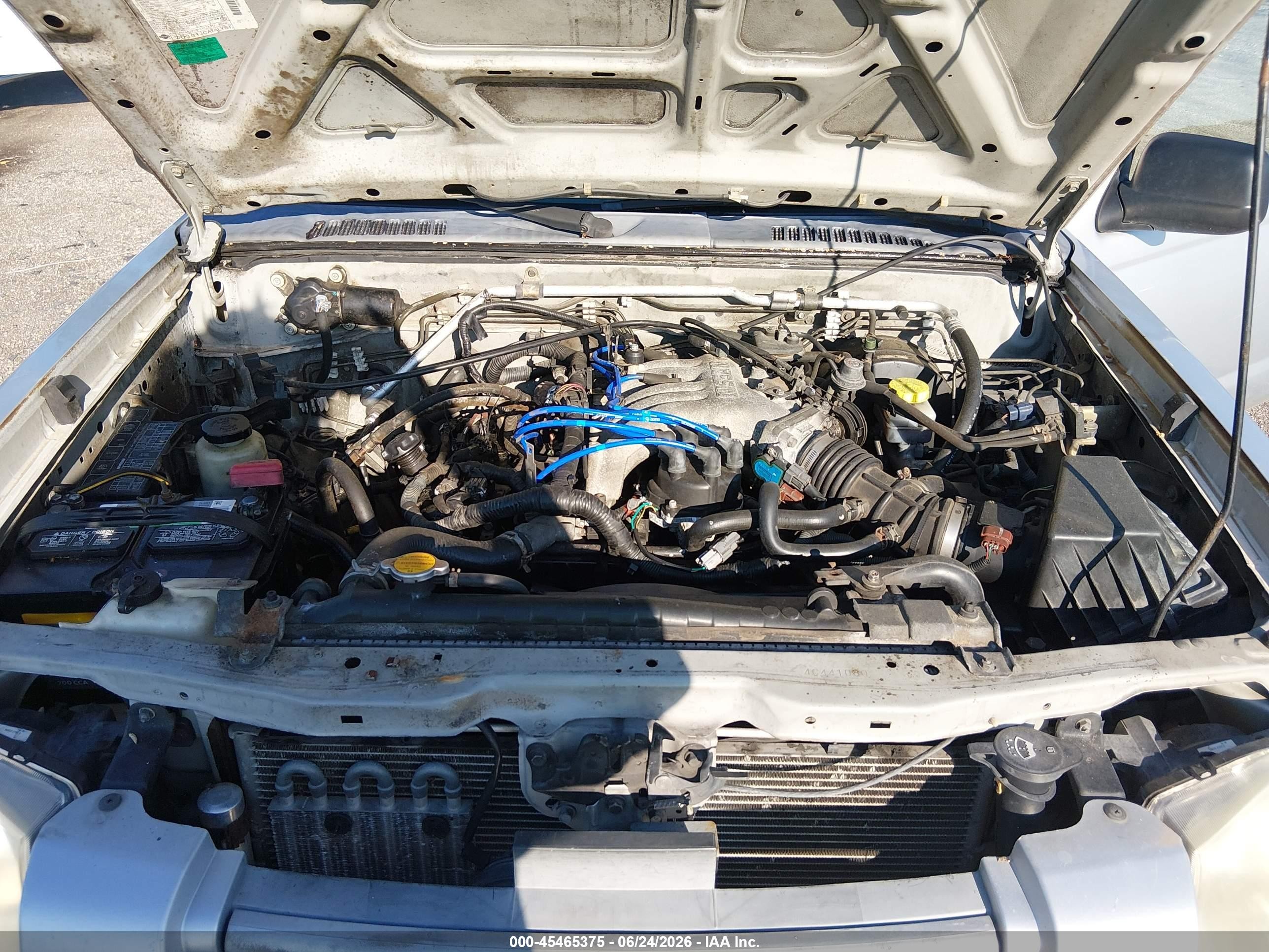 2004 Nissan Frontier Xe-v6 Silver vin: 1N6ED29X34C441080
