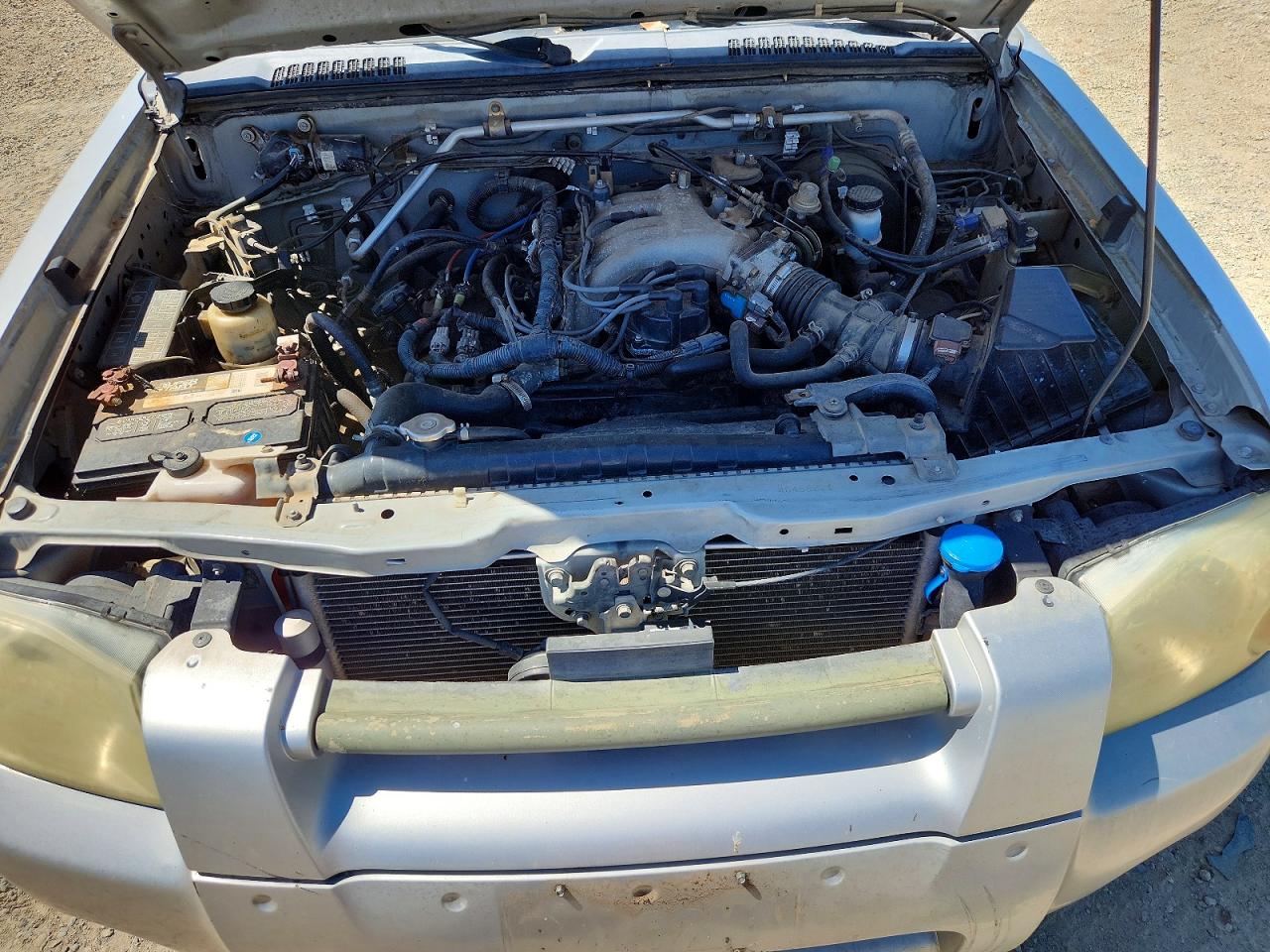 2004 Nissan Frontier Xe-v6 Silver vin: 1N6ED29X34C458820