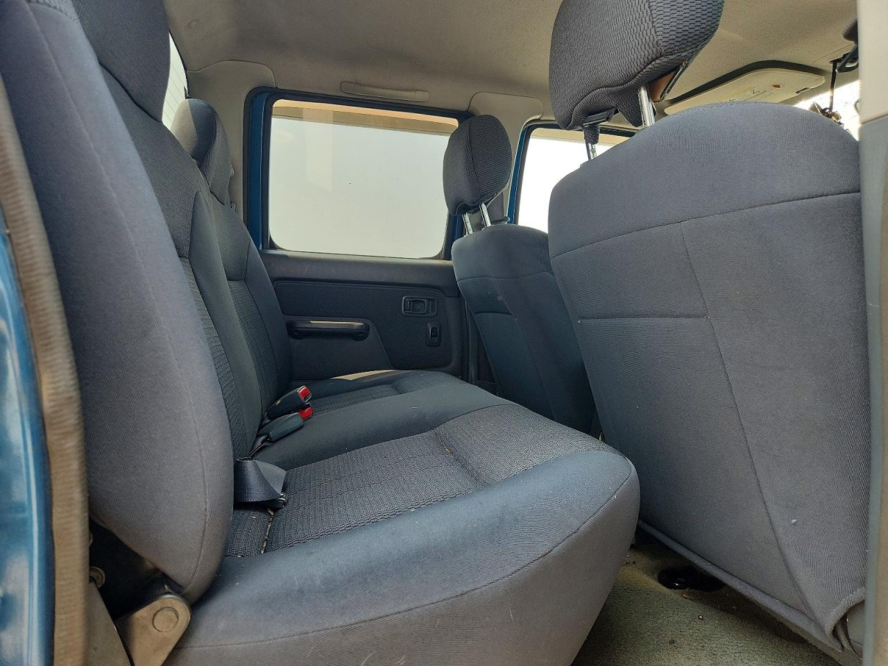 2002 Nissan Frontier Xe-v6 Blue vin: 1N6ED29X52C325991