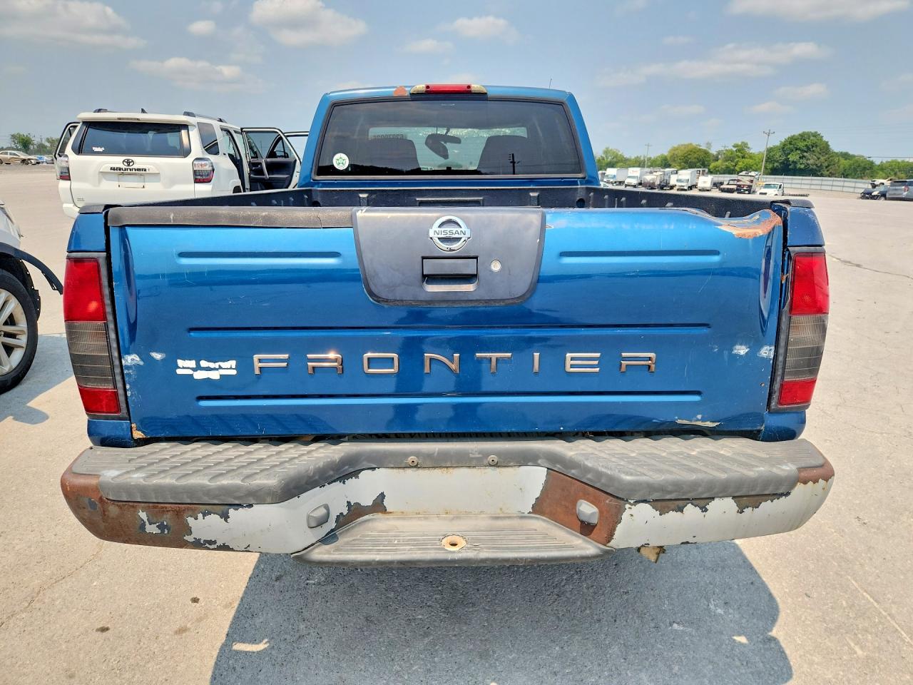 2002 Nissan Frontier Xe-v6 Blue vin: 1N6ED29X52C325991