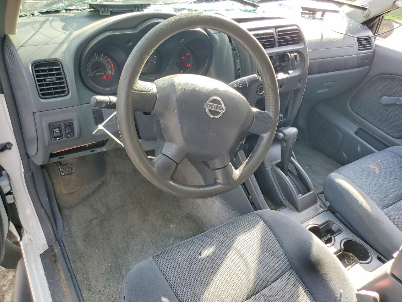 2002 Nissan Frontier Xe-v6 White vin: 1N6ED29X72C310103