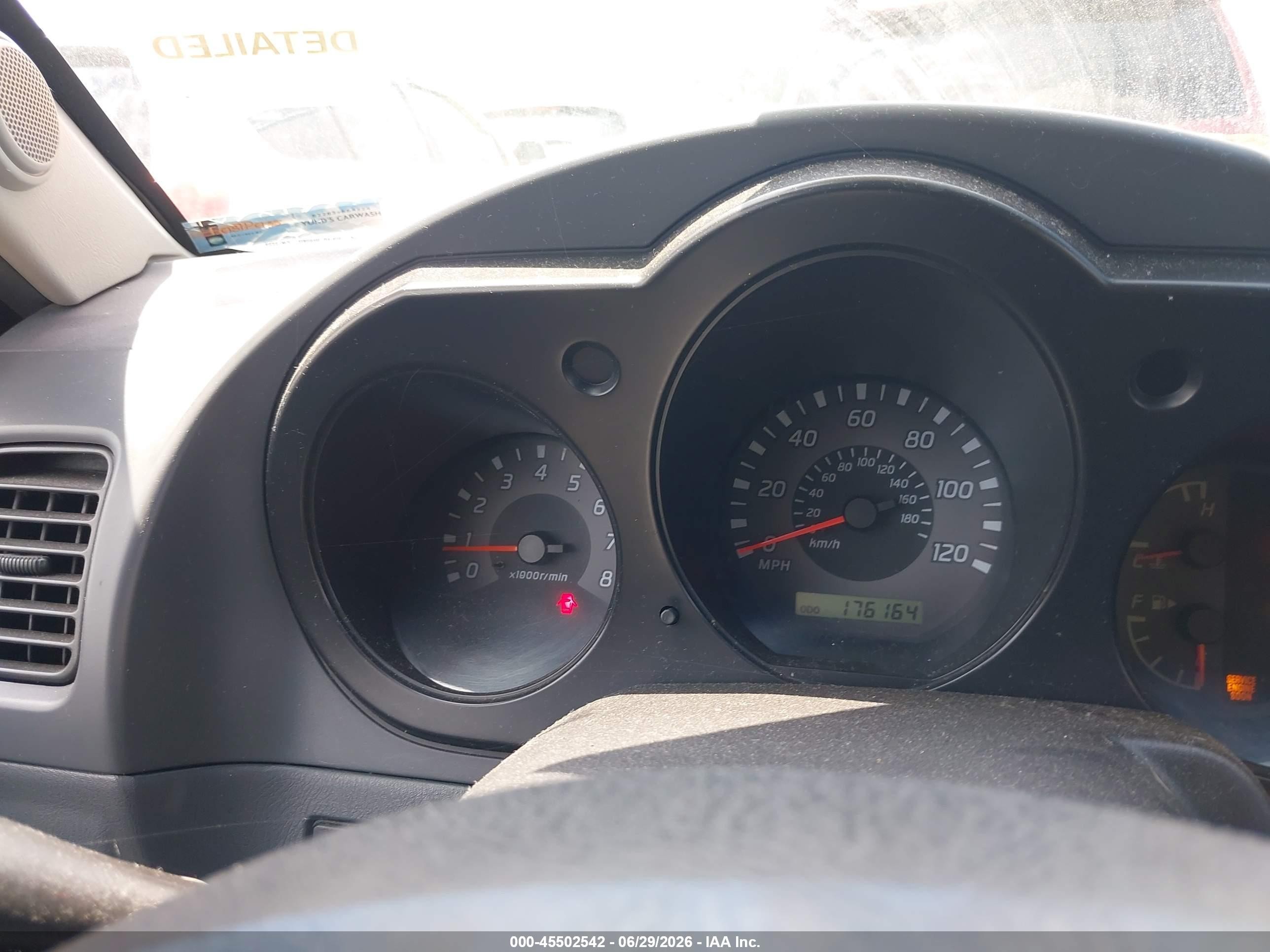 2002 Nissan Frontier Xe-v6 White vin: 1N6ED29X72C350049