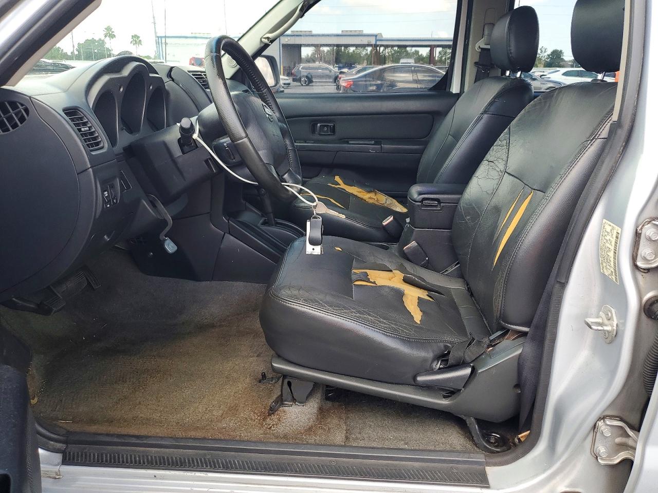 2002 Nissan Frontier Xe-v6 Серебряный vin: 1N6ED29X92C382873