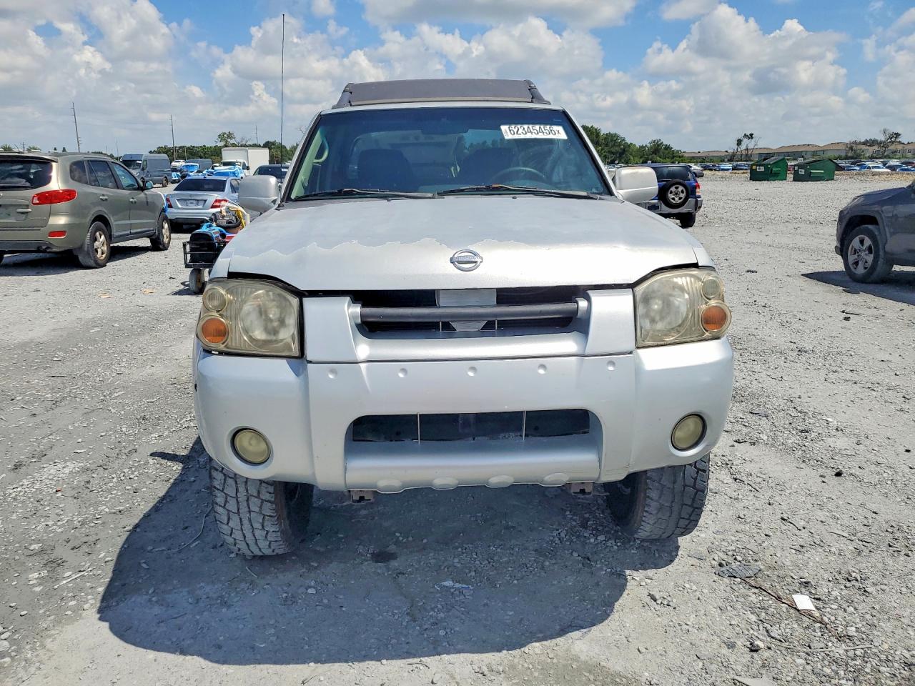 2002 Nissan Frontier Xe-v6 Серебряный vin: 1N6ED29X92C382873