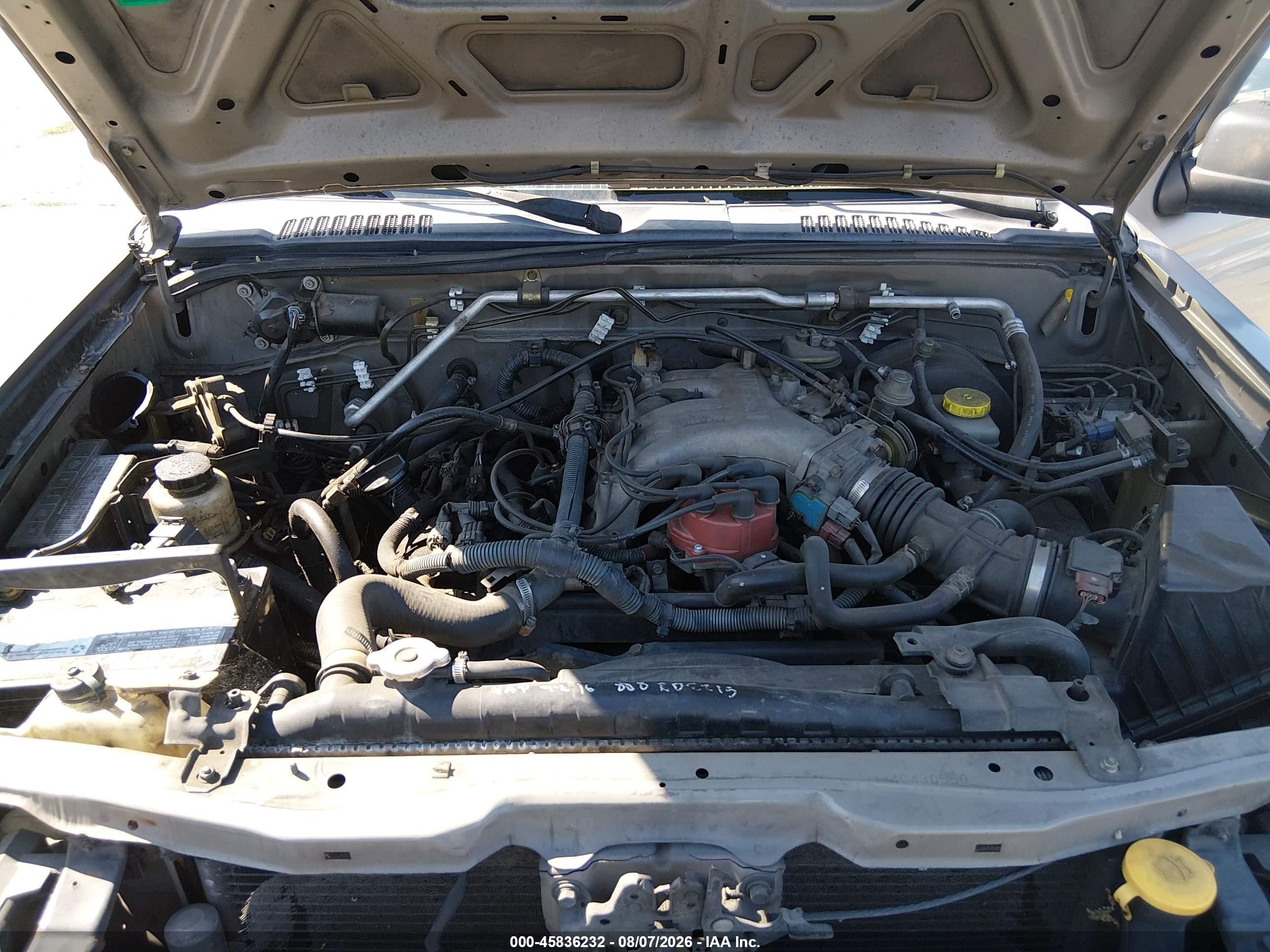 2004 Nissan Frontier Xe-v6 Champagne vin: 1N6ED29Y24C430550