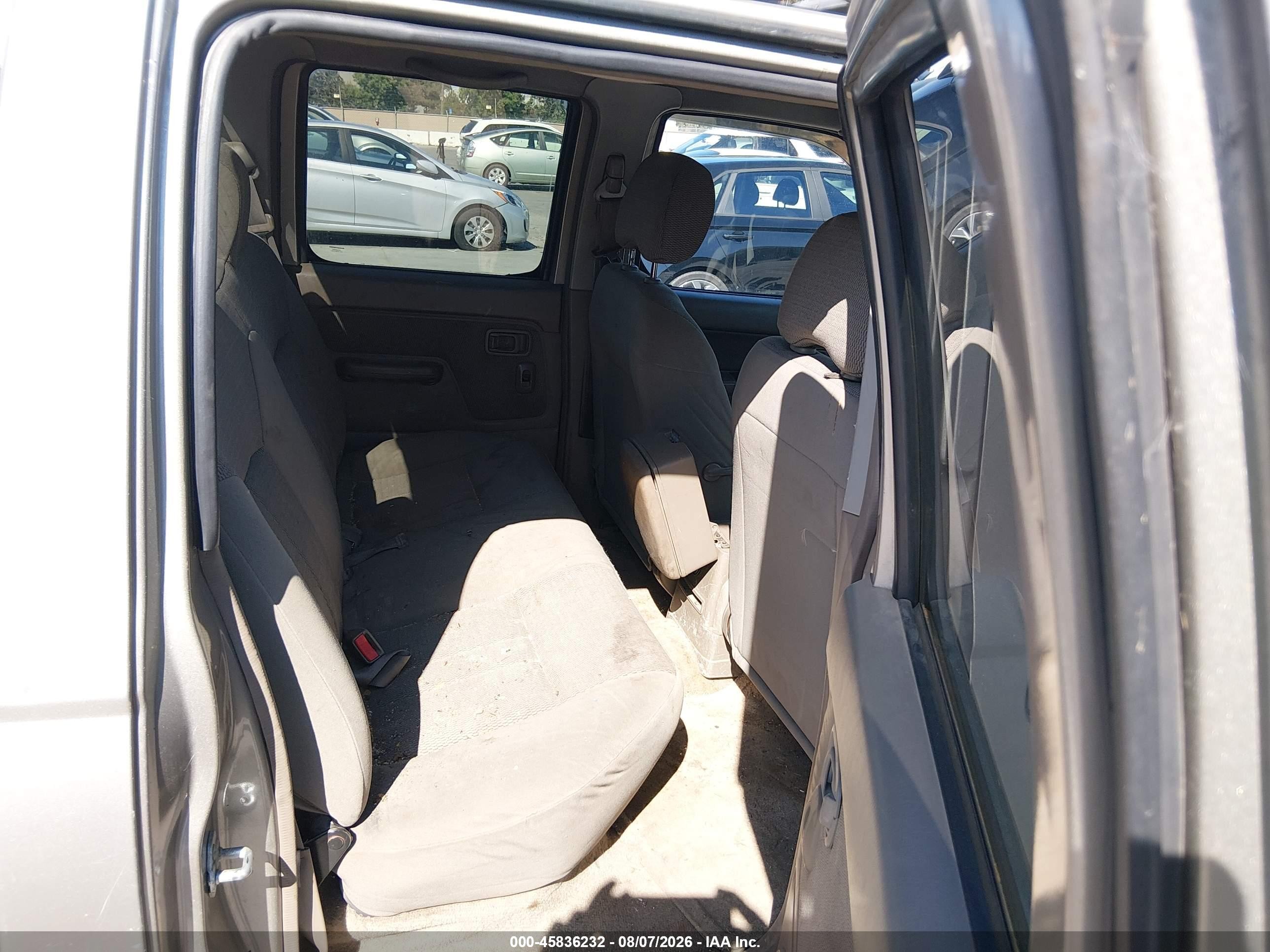 2004 Nissan Frontier Xe-v6 Champagne vin: 1N6ED29Y24C430550