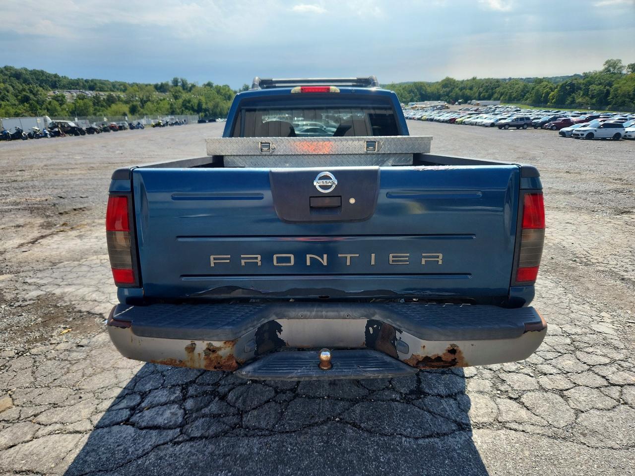 2002 Nissan Frontier Xe-v6 Blue vin: 1N6ED29Y82C364227