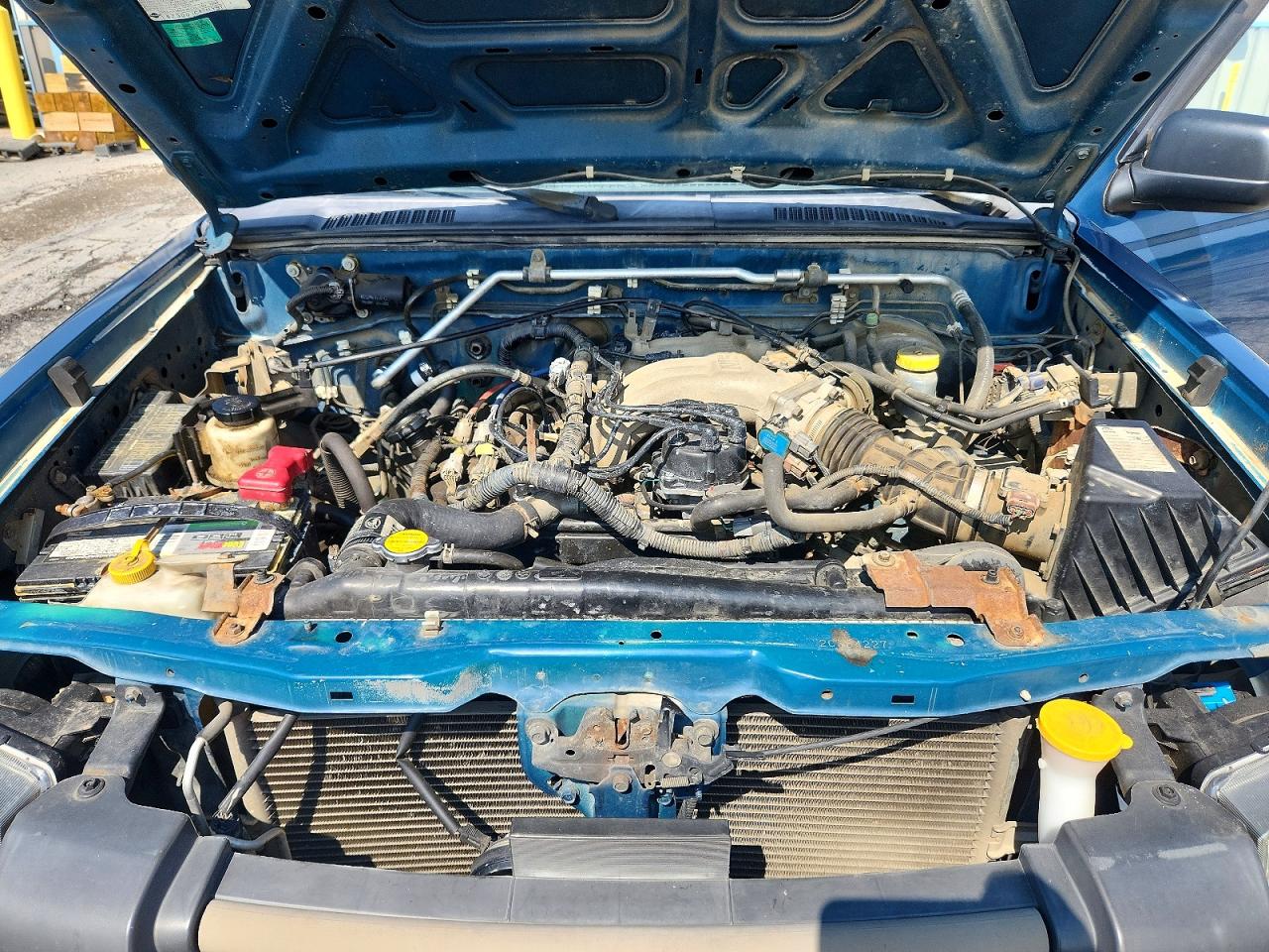 2002 Nissan Frontier Xe-v6 Blue vin: 1N6ED29Y82C364227