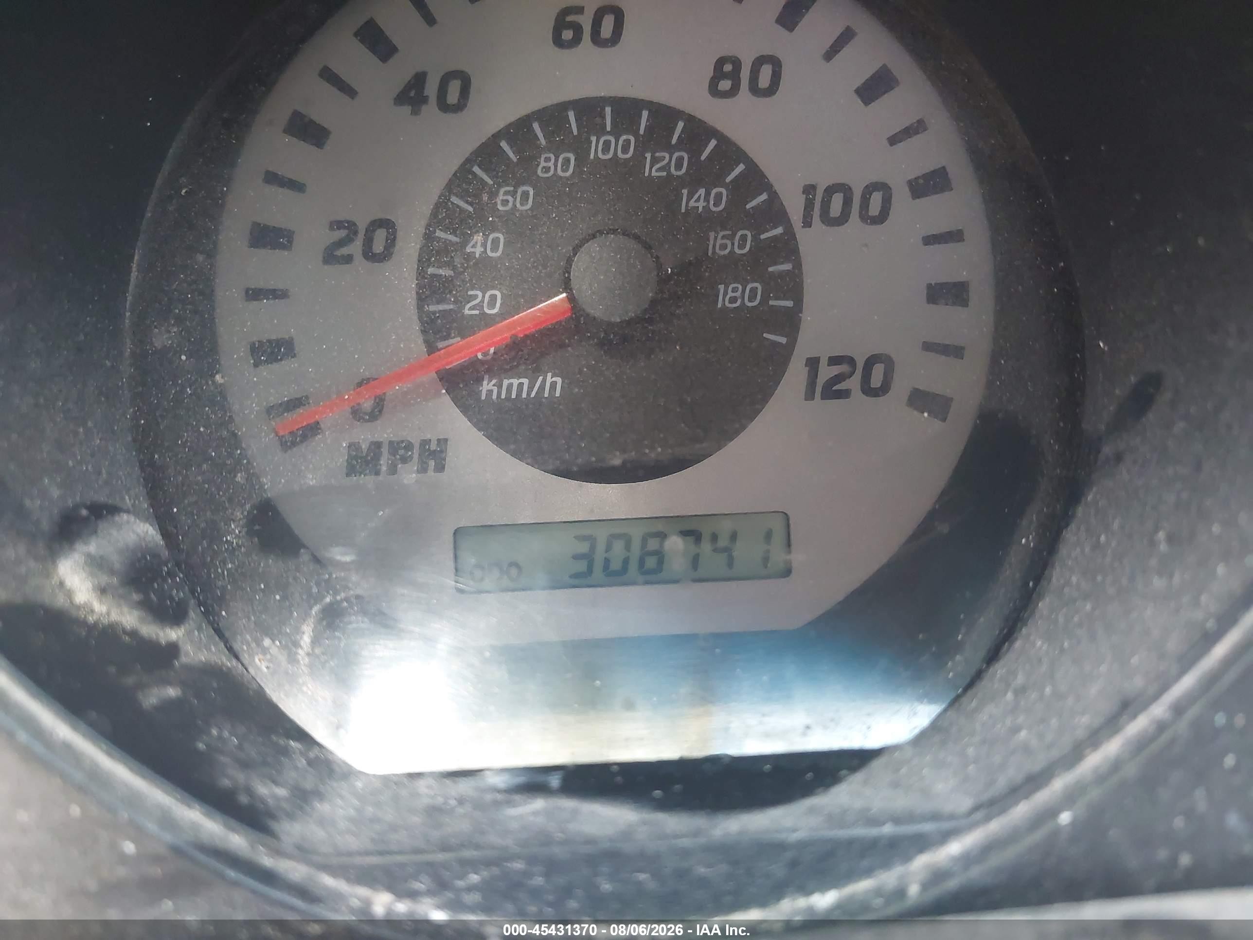 2004 Nissan Frontier Xe-v6 Silver vin: 1N6ED29Y94C415222
