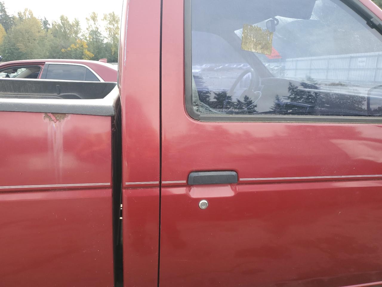 1990 Nissan D21 Short Bed Burgundy vin: 1N6HD11Y8LC366791