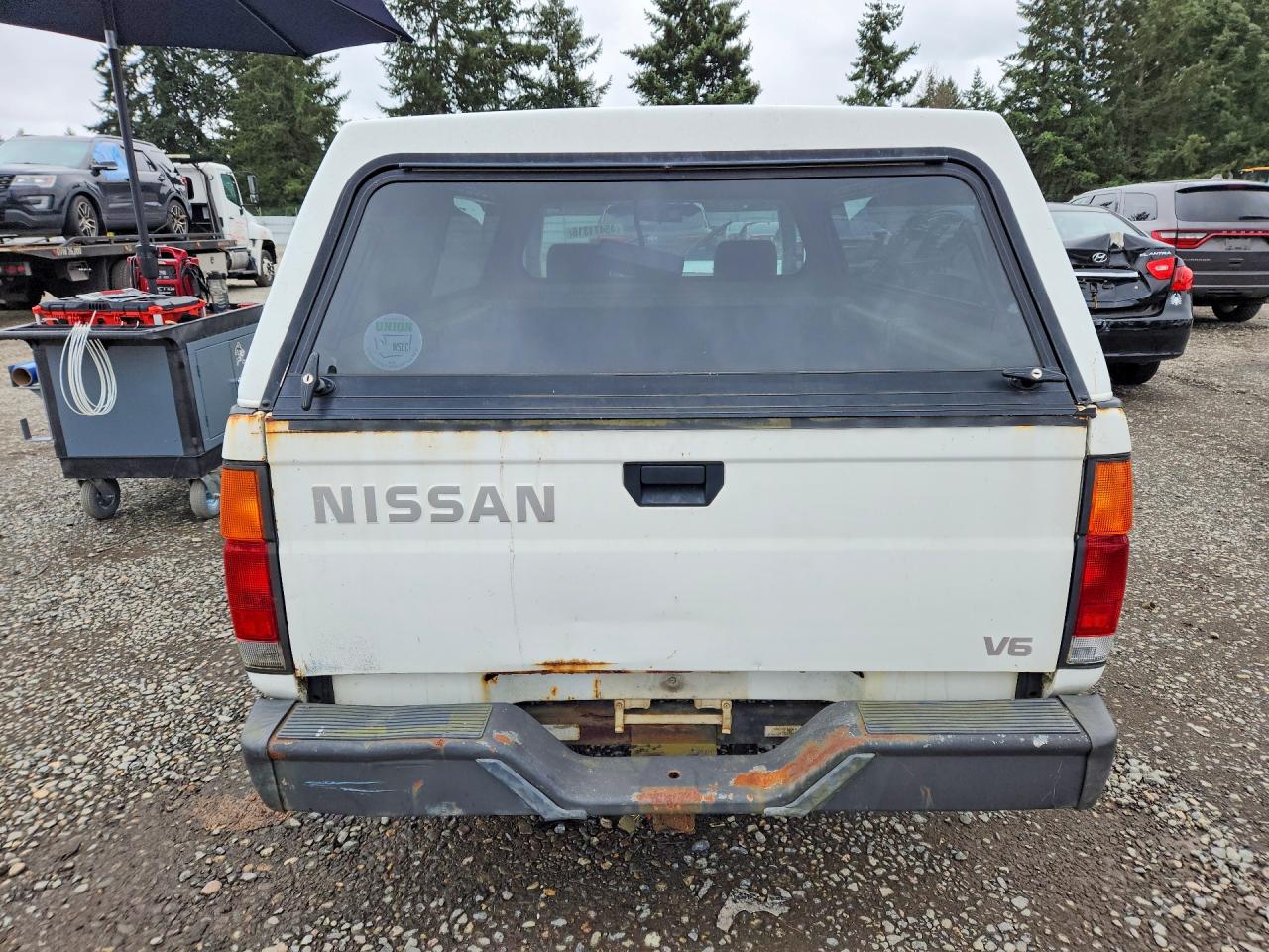 1991 Nissan Truck V6 White vin: 1N6HD12H8MC353474