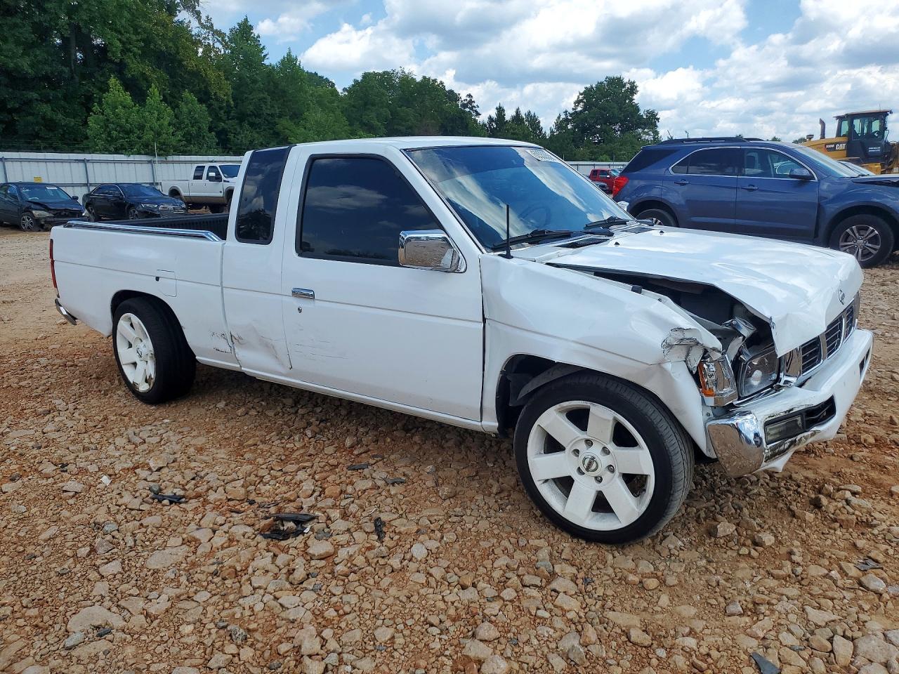 1995 Nissan Truck Xe V6 Белый vin: 1N6HD16S1SC396900