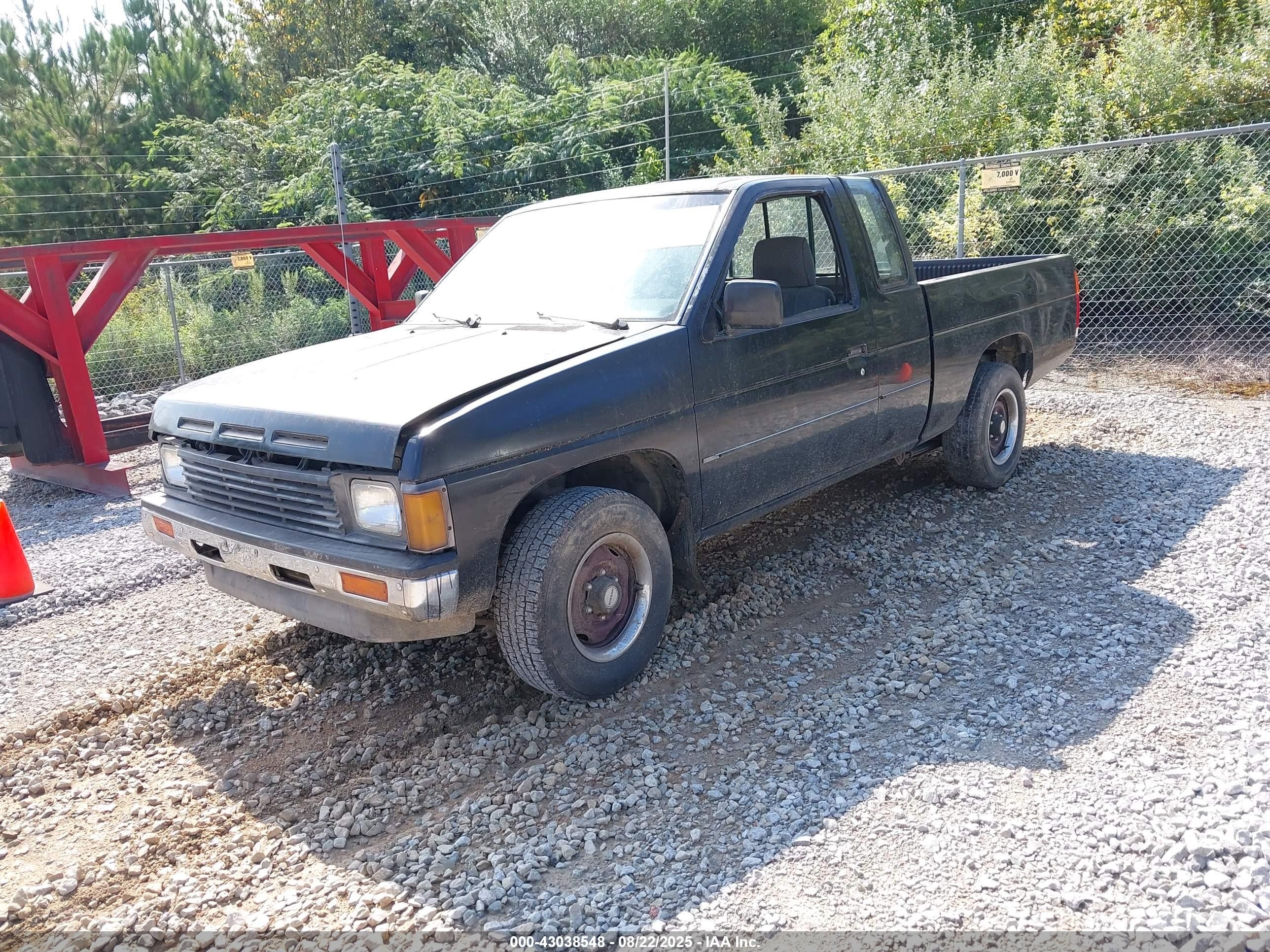 1987 Nissan D21 King Cab Black vin: 1N6HD16S3HC385597