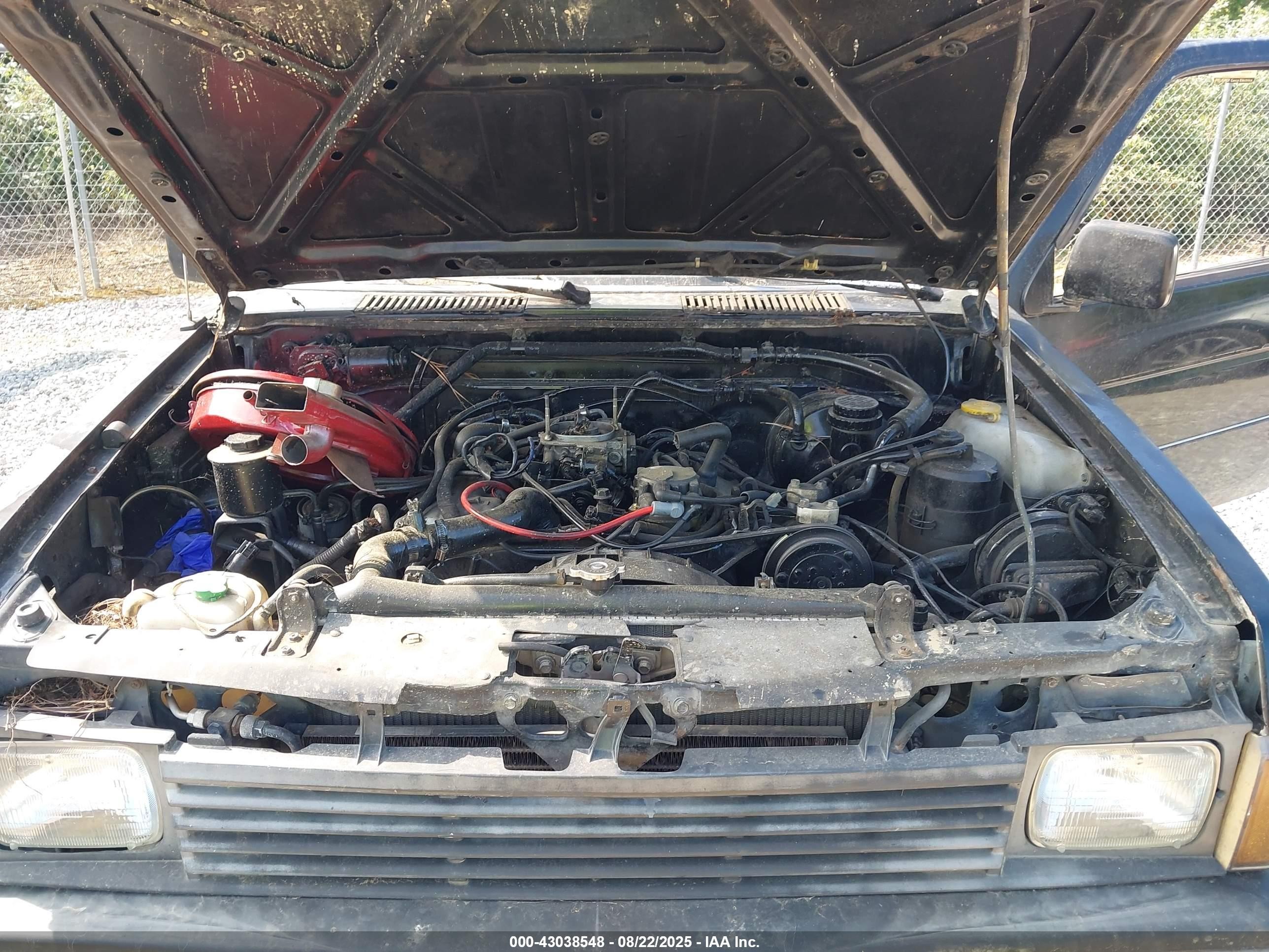 1987 Nissan D21 King Cab Black vin: 1N6HD16S3HC385597