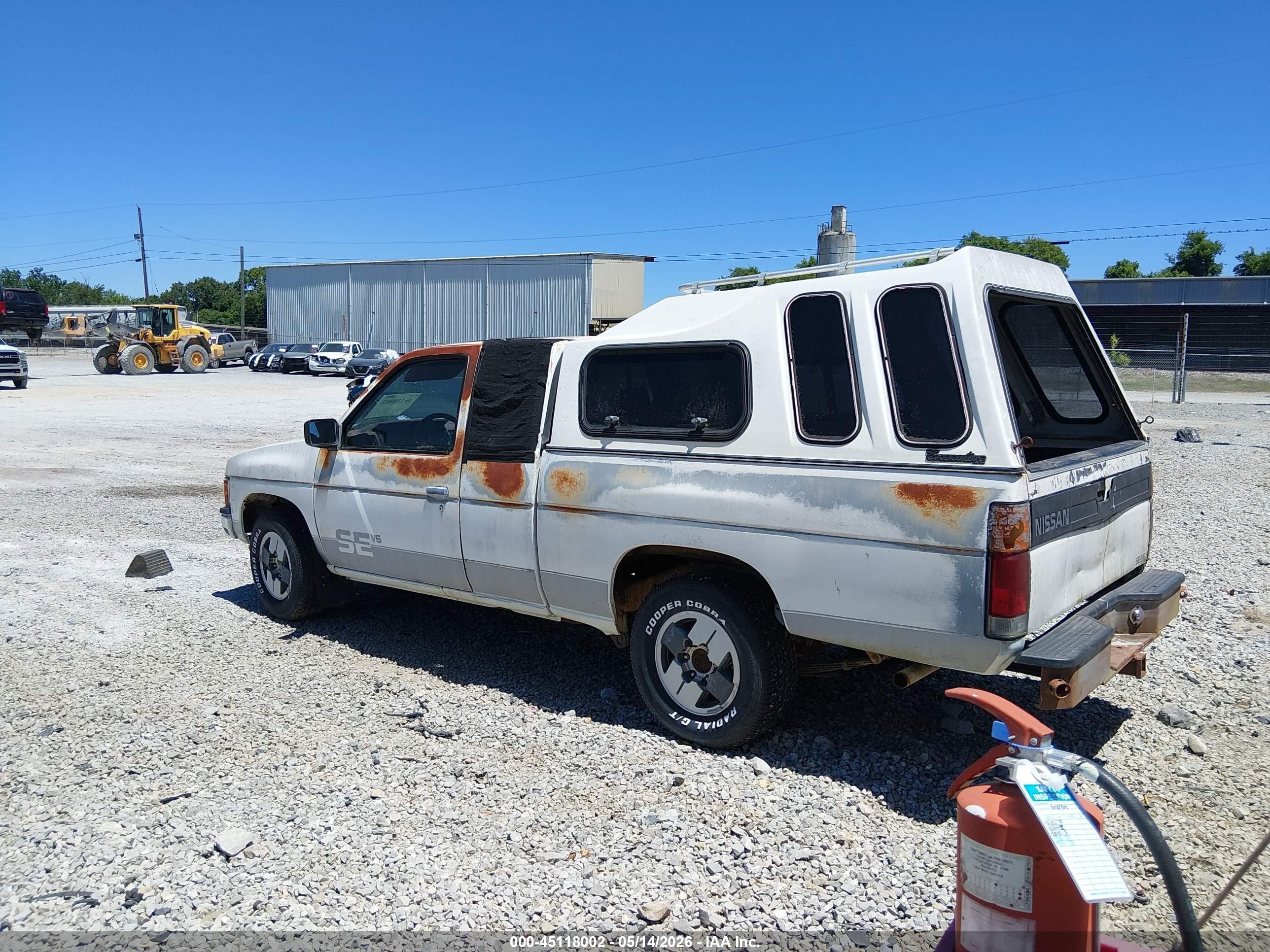 1989 Nissan D21 King Cab Белый vin: 1N6HD16S3KC421831