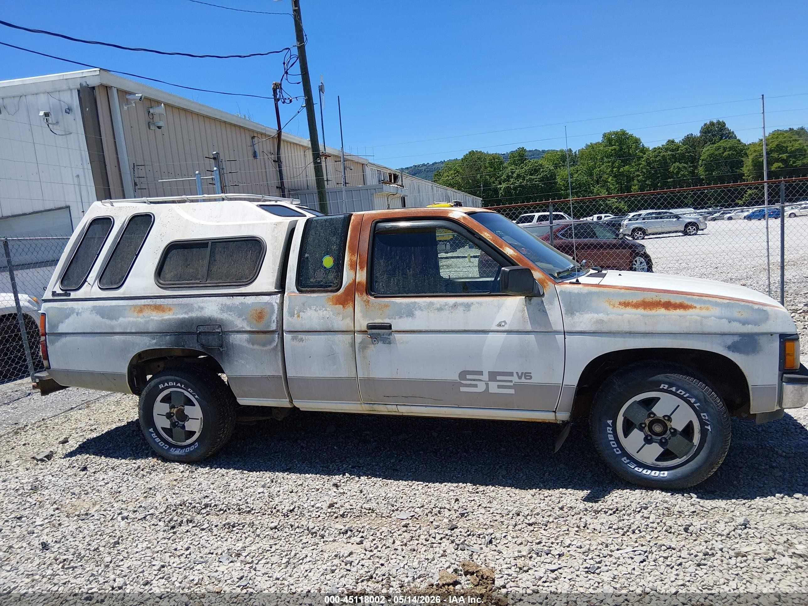 1989 Nissan D21 King Cab Белый vin: 1N6HD16S3KC421831