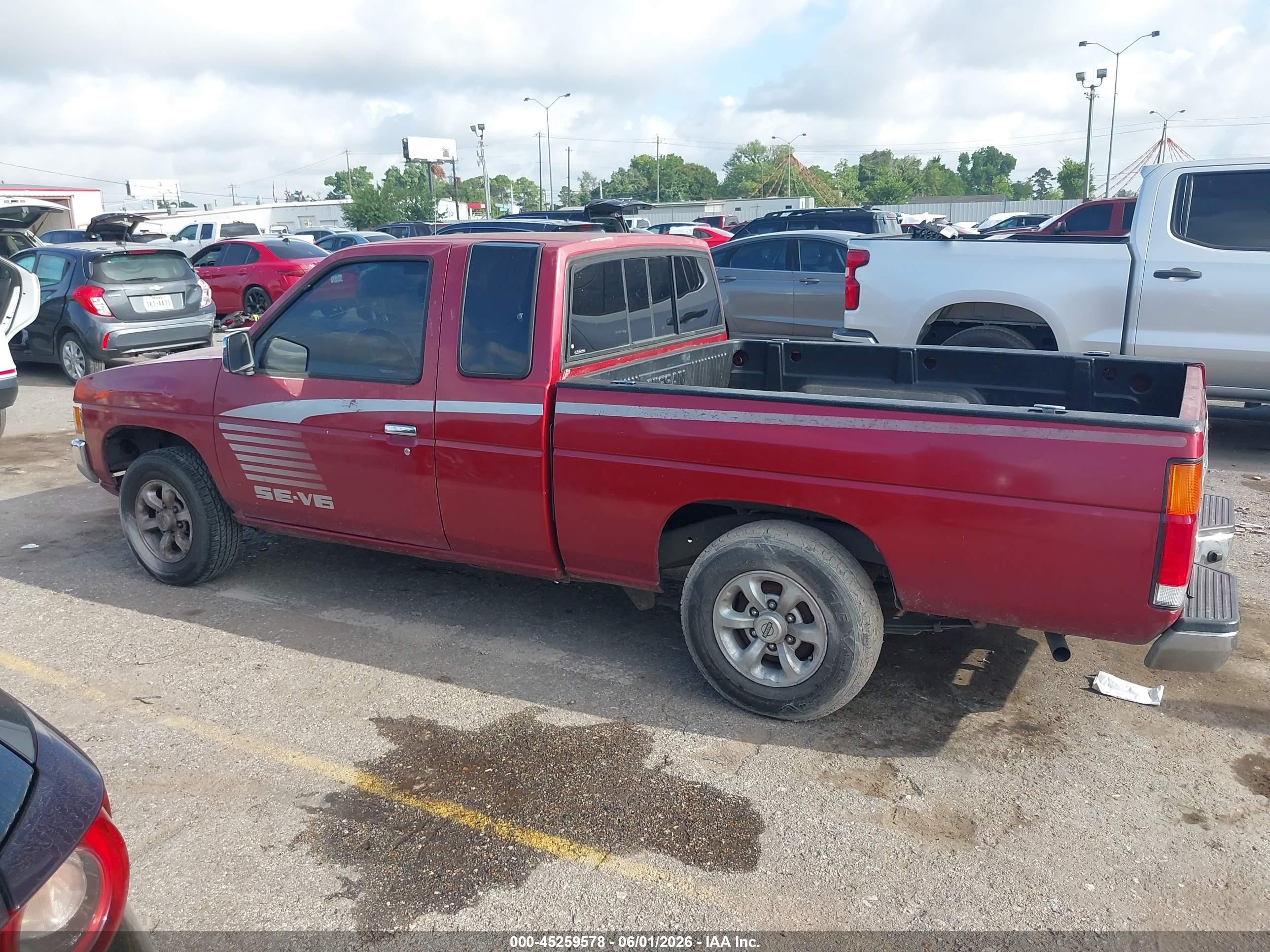 1993 Nissan Truck King Cab Se Красный vin: 1N6HD16S3PC392659