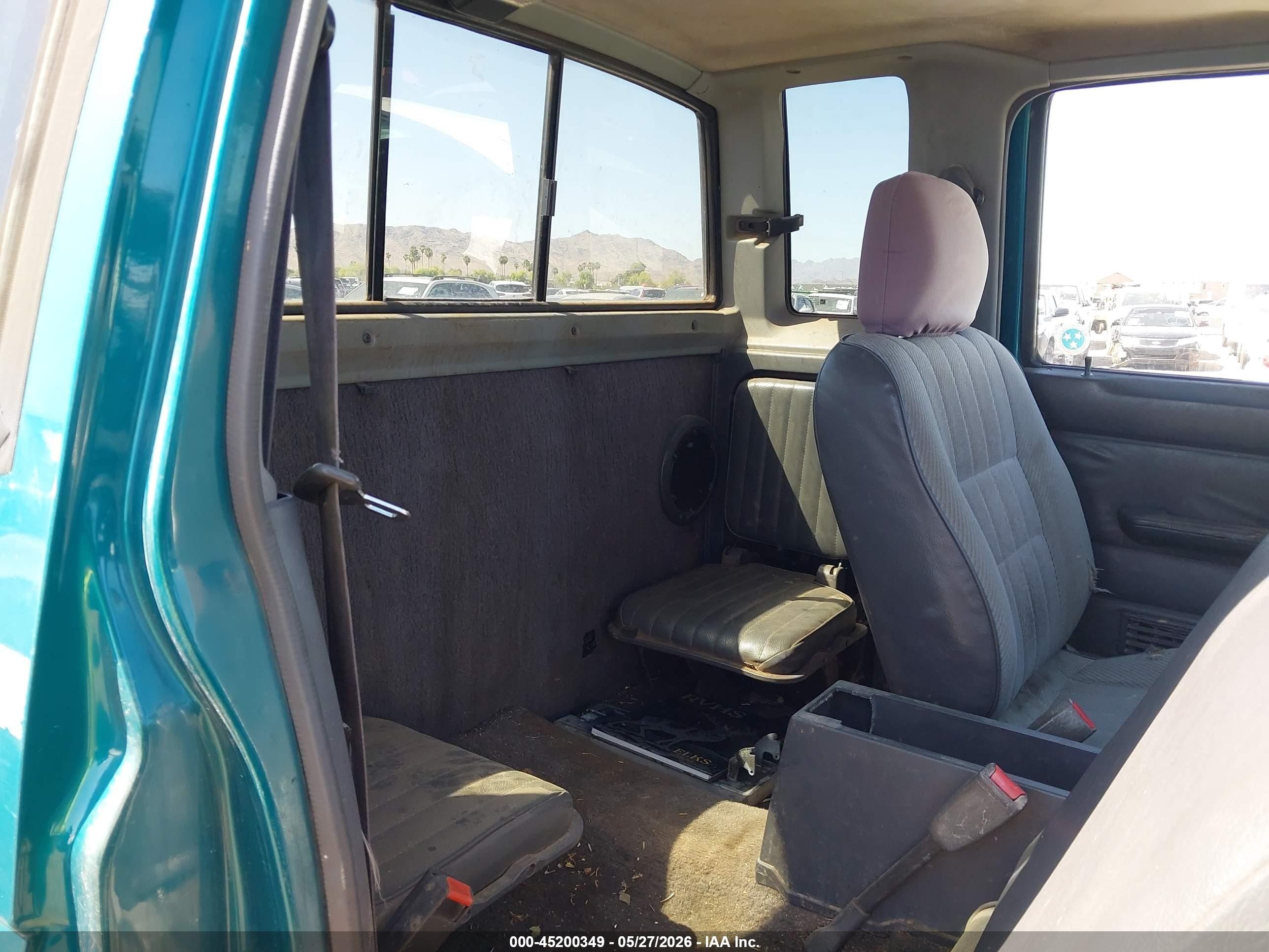 1995 Nissan Truck King Cab Se/king Cab Xe Green vin: 1N6HD16S3SC398129