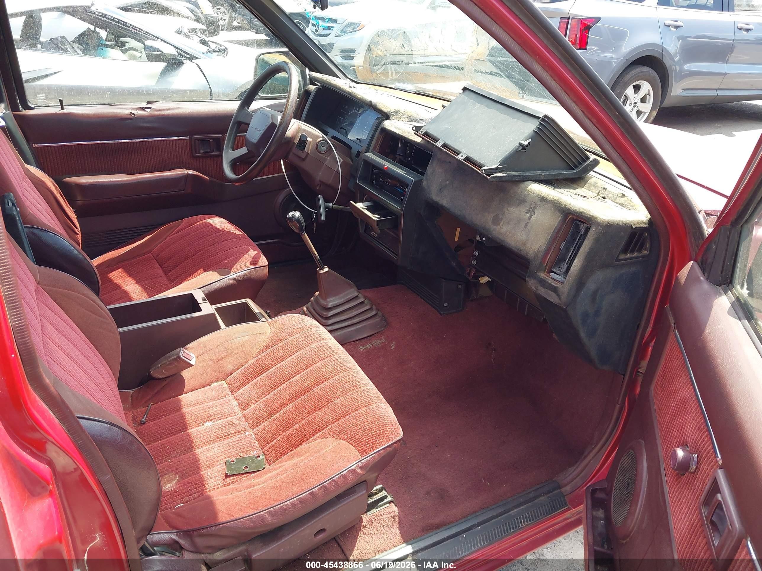 1992 Nissan Truck King Cab Se Red vin: 1N6HD16SXNC359445