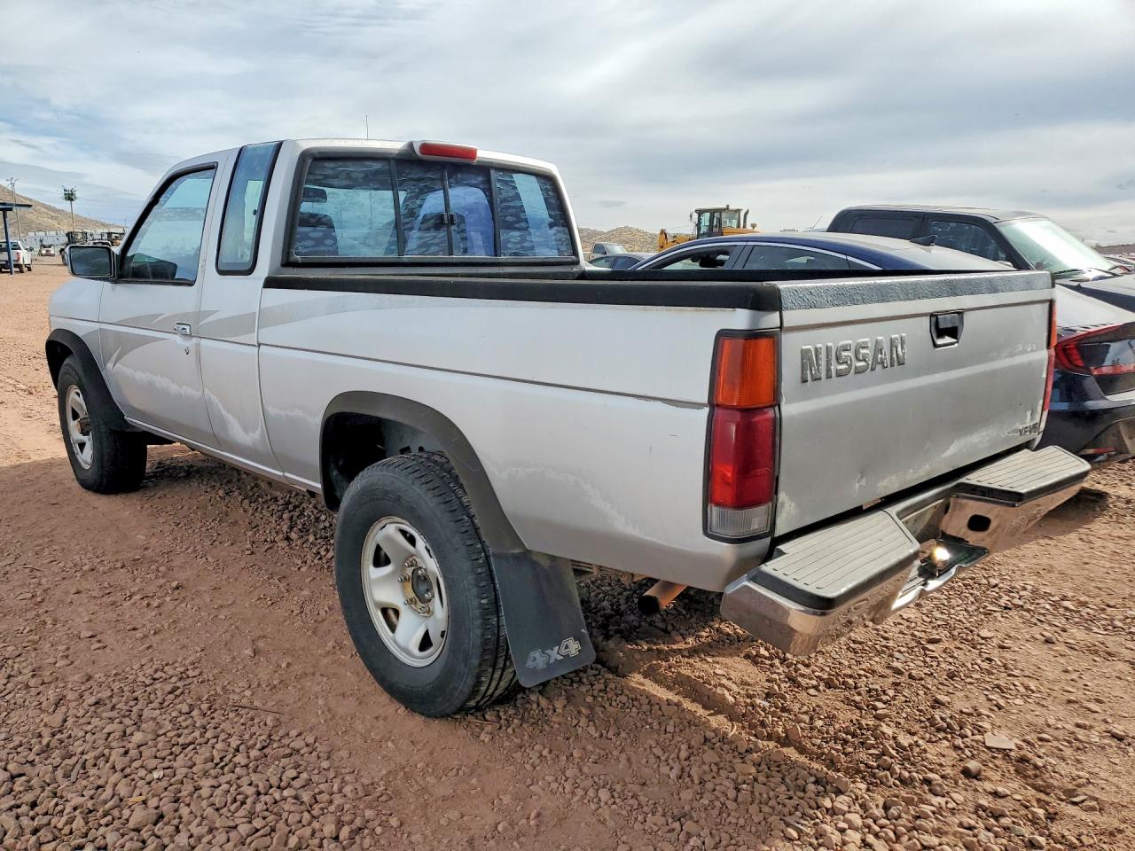 1994 Niss Truck Xe V6 Tan vin: 1N6HD16Y0RC344351