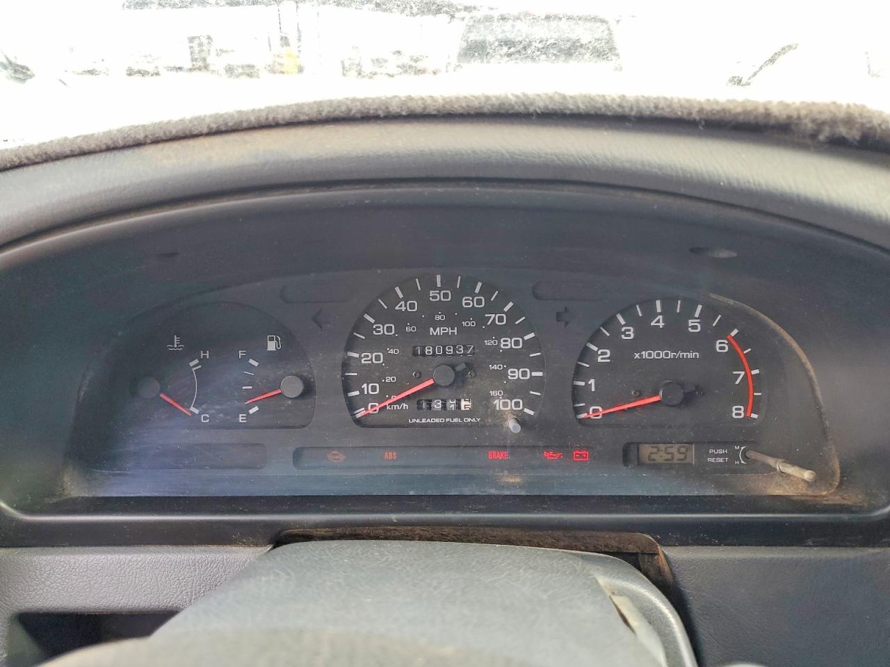 1994 Niss Truck Xe V6 Tan vin: 1N6HD16Y0RC344351