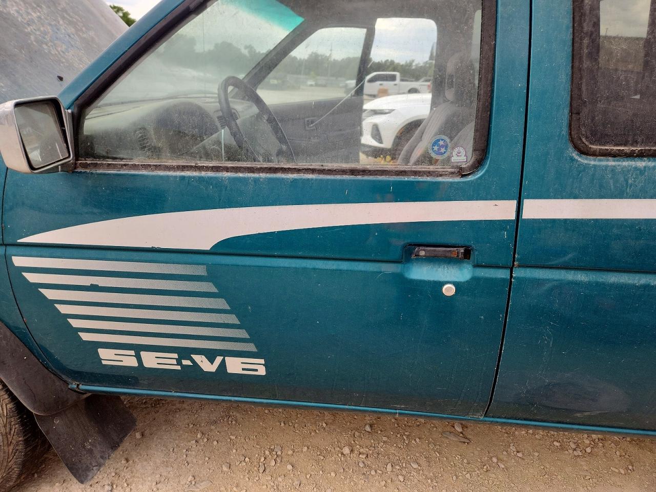 1995 Nissan Truck Xe V6 Green vin: 1N6HD16Y1SC309694