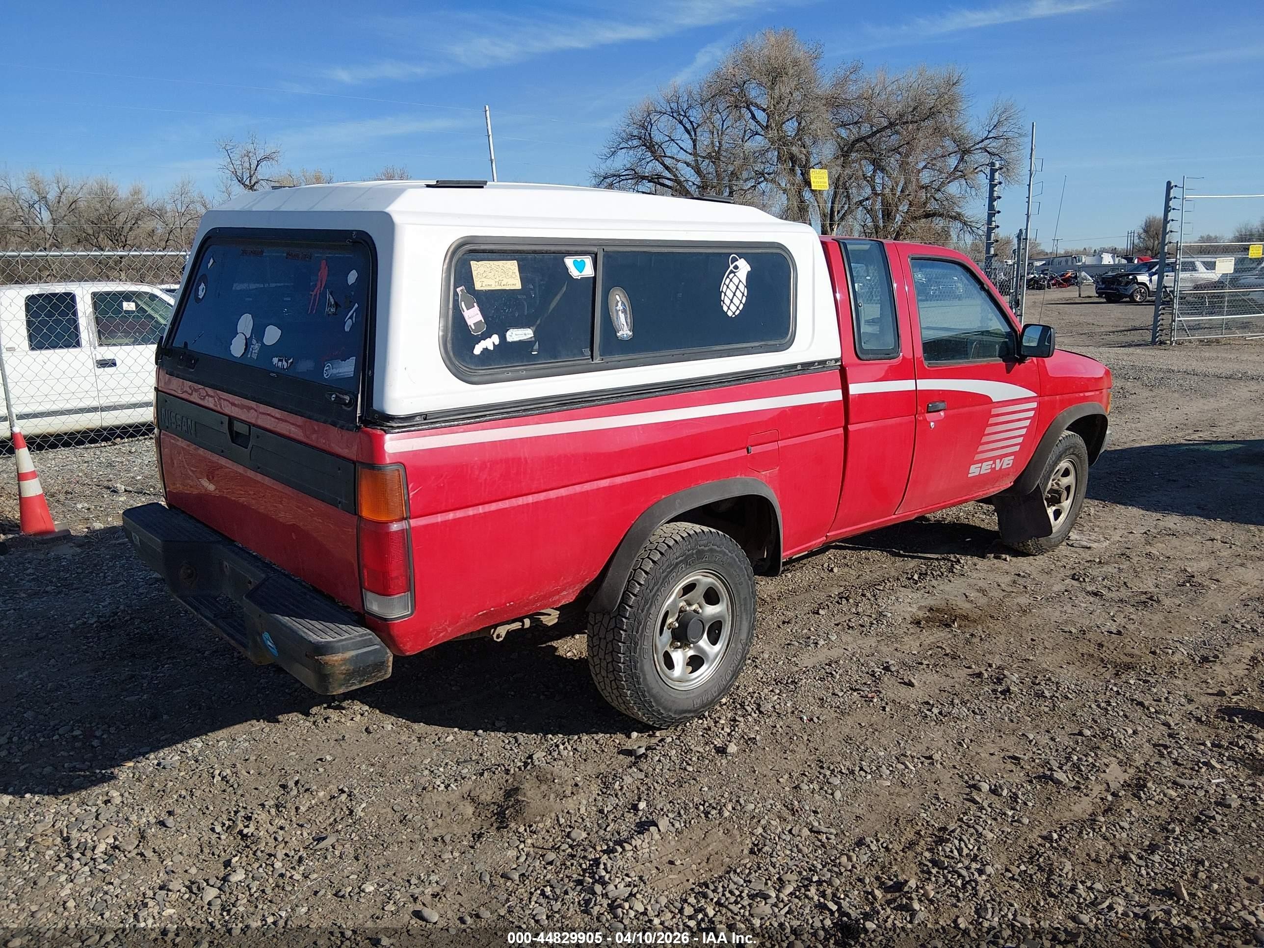 1990 Nissan D21 King Cab Red vin: 1N6HD16Y3LC346022