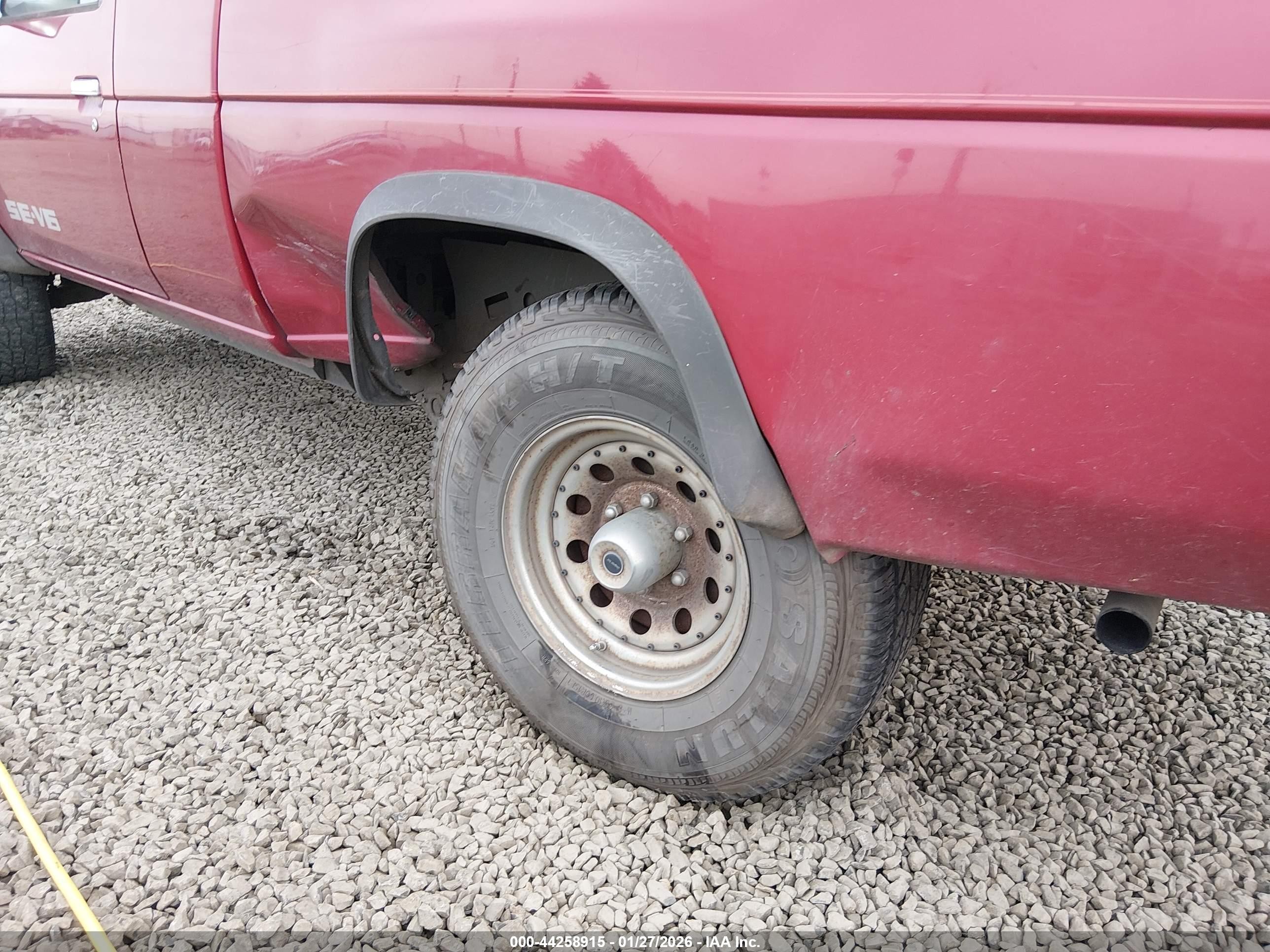 1993 Nissan Truck King Cab Se Red vin: 1N6HD16Y4PC417721
