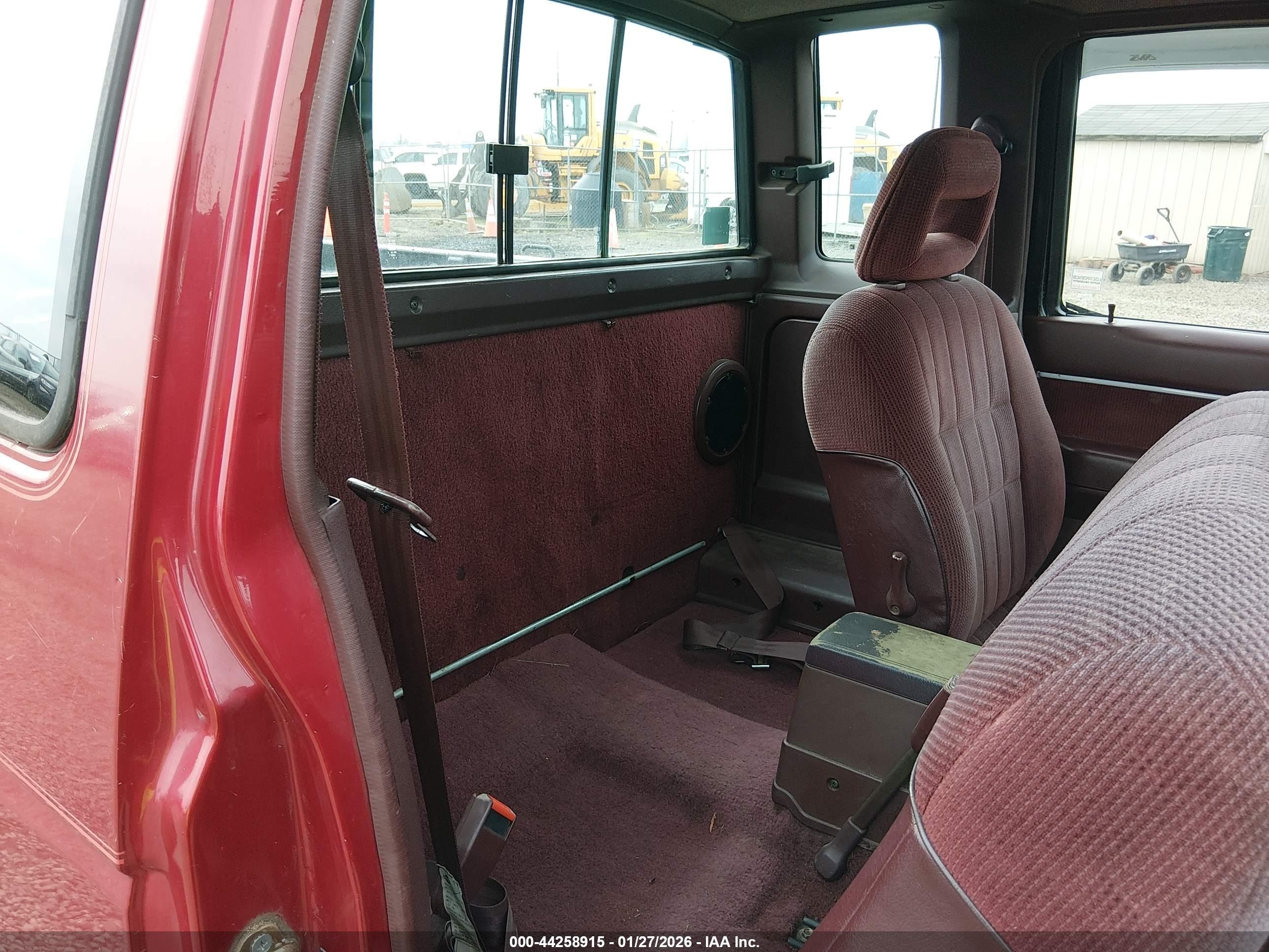 1993 Nissan Truck King Cab Se Red vin: 1N6HD16Y4PC417721