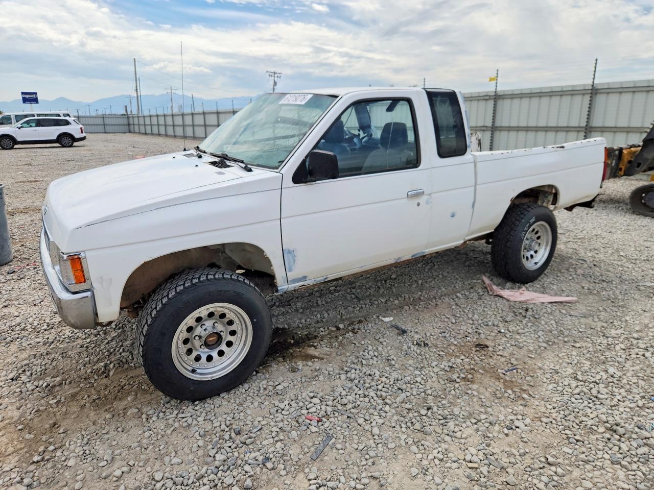 1995 Nissan Truck King Cab Se/king Cab Xe White vin: 1N6HD16Y4SC328921