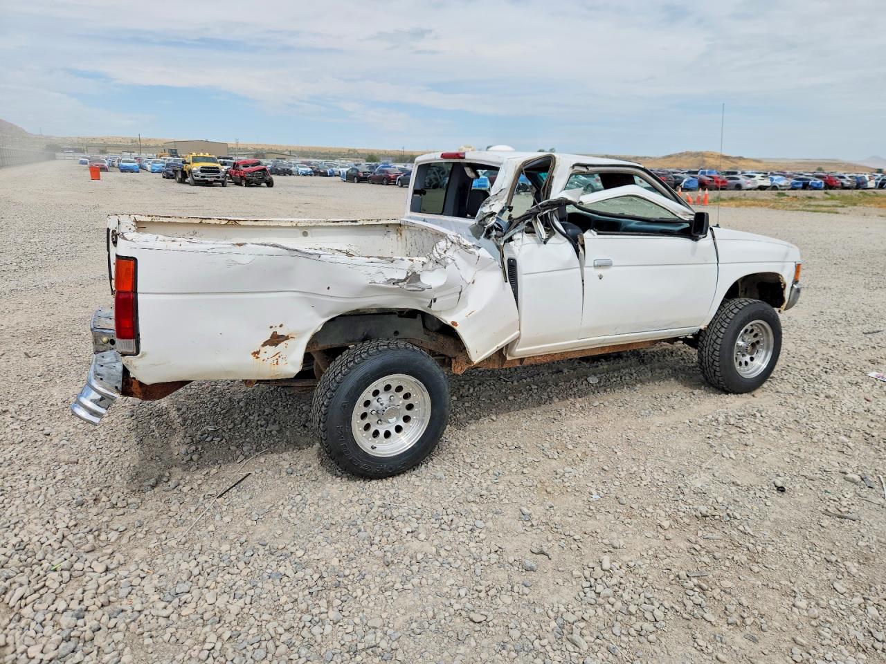 1995 Nissan Truck King Cab Se/king Cab Xe White vin: 1N6HD16Y4SC328921
