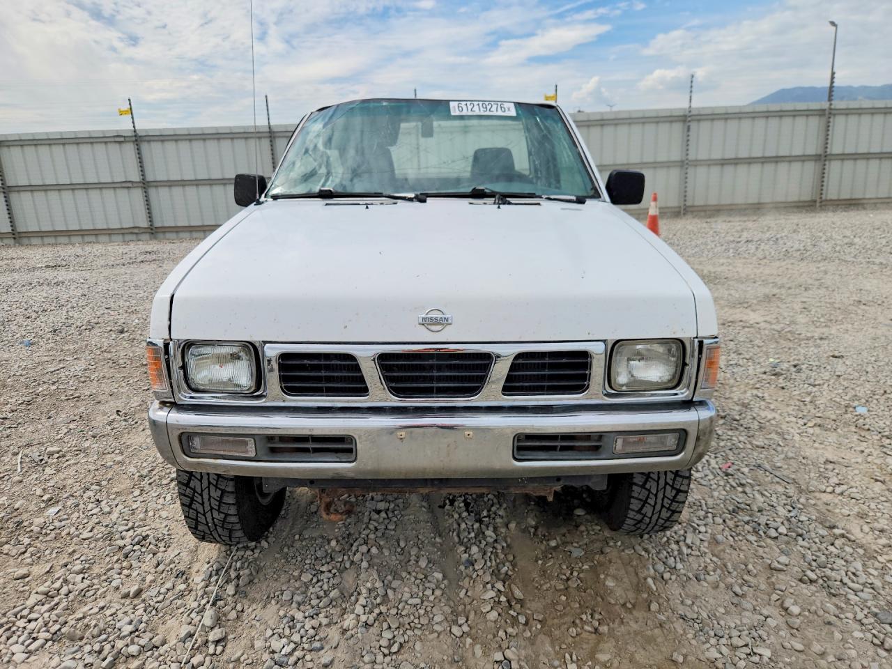 1995 Nissan Truck King Cab Se/king Cab Xe White vin: 1N6HD16Y4SC328921