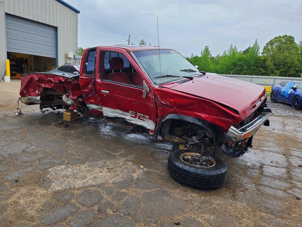 1991 Nissan Truck King Cab Red vin: 1N6HD16Y7MC402691