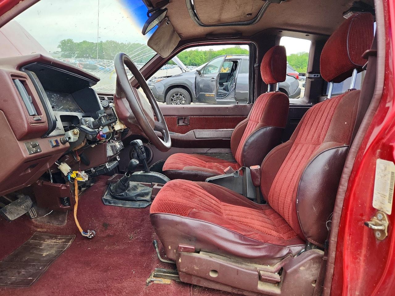 1991 Nissan Truck King Cab Red vin: 1N6HD16Y7MC402691