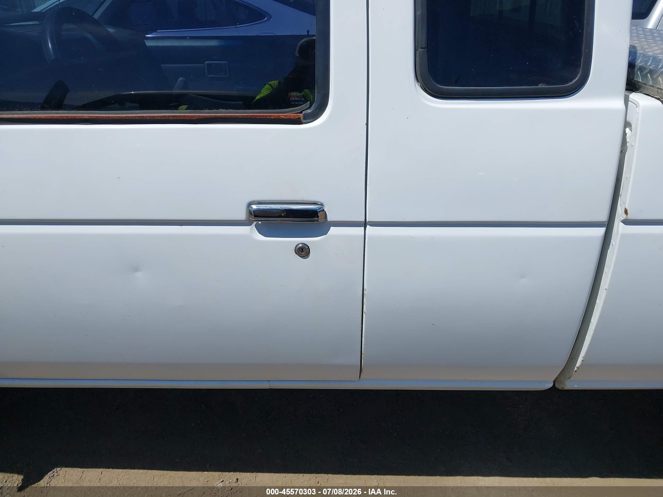 1995 Nissan Truck King Cab Se/king Cab Xe Белый vin: 1N6HD16Y7SC377207