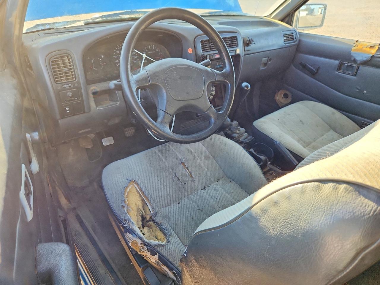 1995 Nissan Truck Xe V6 Blue vin: 1N6HD16Y7SC393892