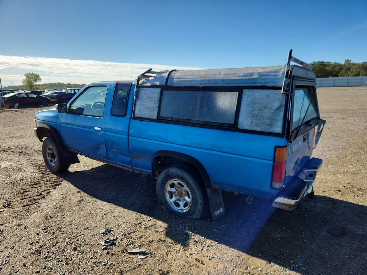 1995 Nissan Truck Xe V6 Blue vin: 1N6HD16Y7SC393892