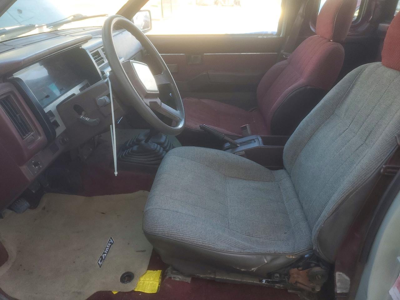 1987 Nissan D21 King Cab Gray vin: 1N6HD16Y8HC382943