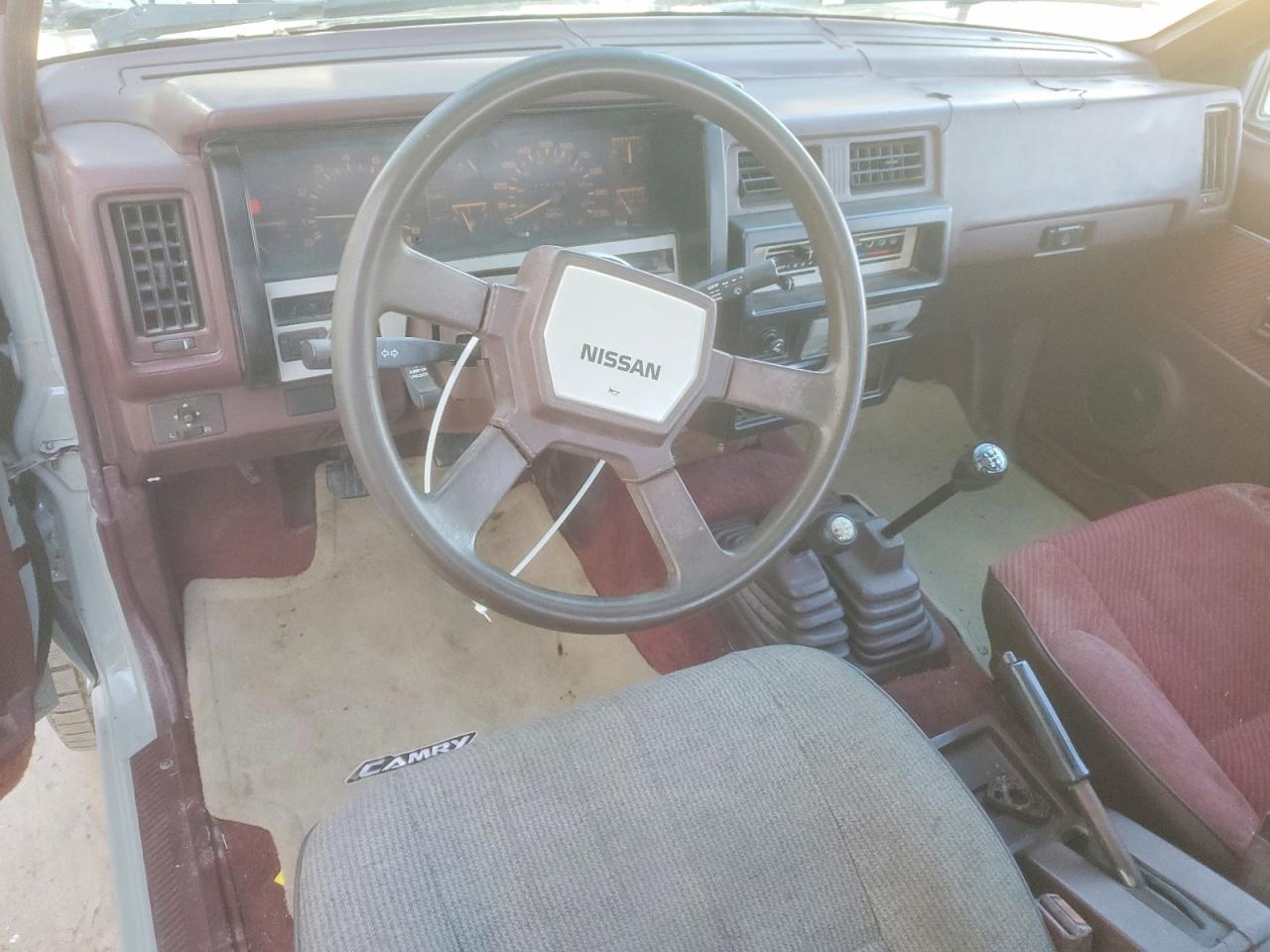 1987 Nissan D21 King Cab Gray vin: 1N6HD16Y8HC382943