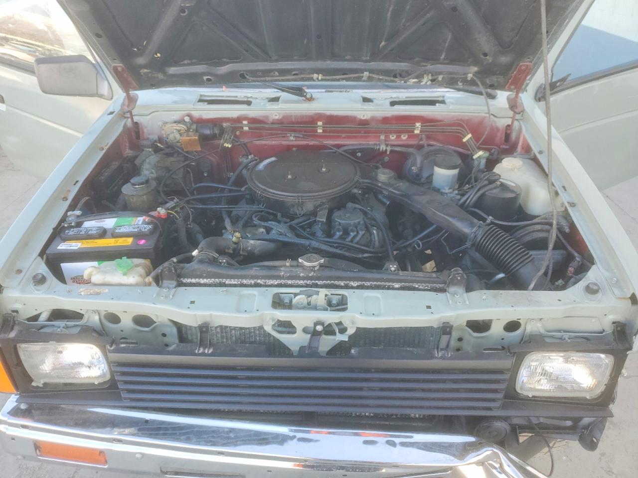 1987 Nissan D21 King Cab Gray vin: 1N6HD16Y8HC382943