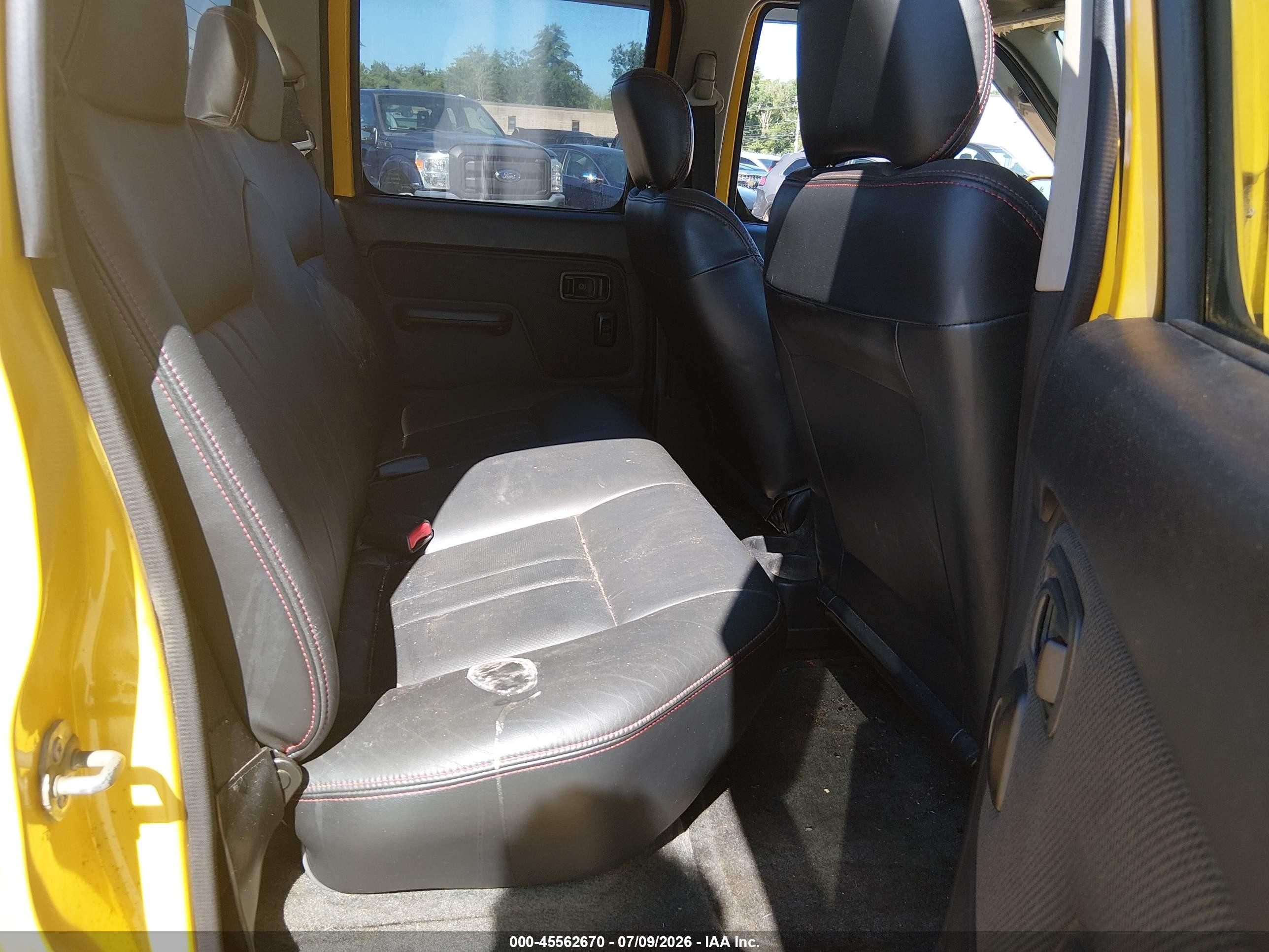 2001 Nissan Frontier Sc-v6 Желтый vin: 1N6MD27Y81C369974