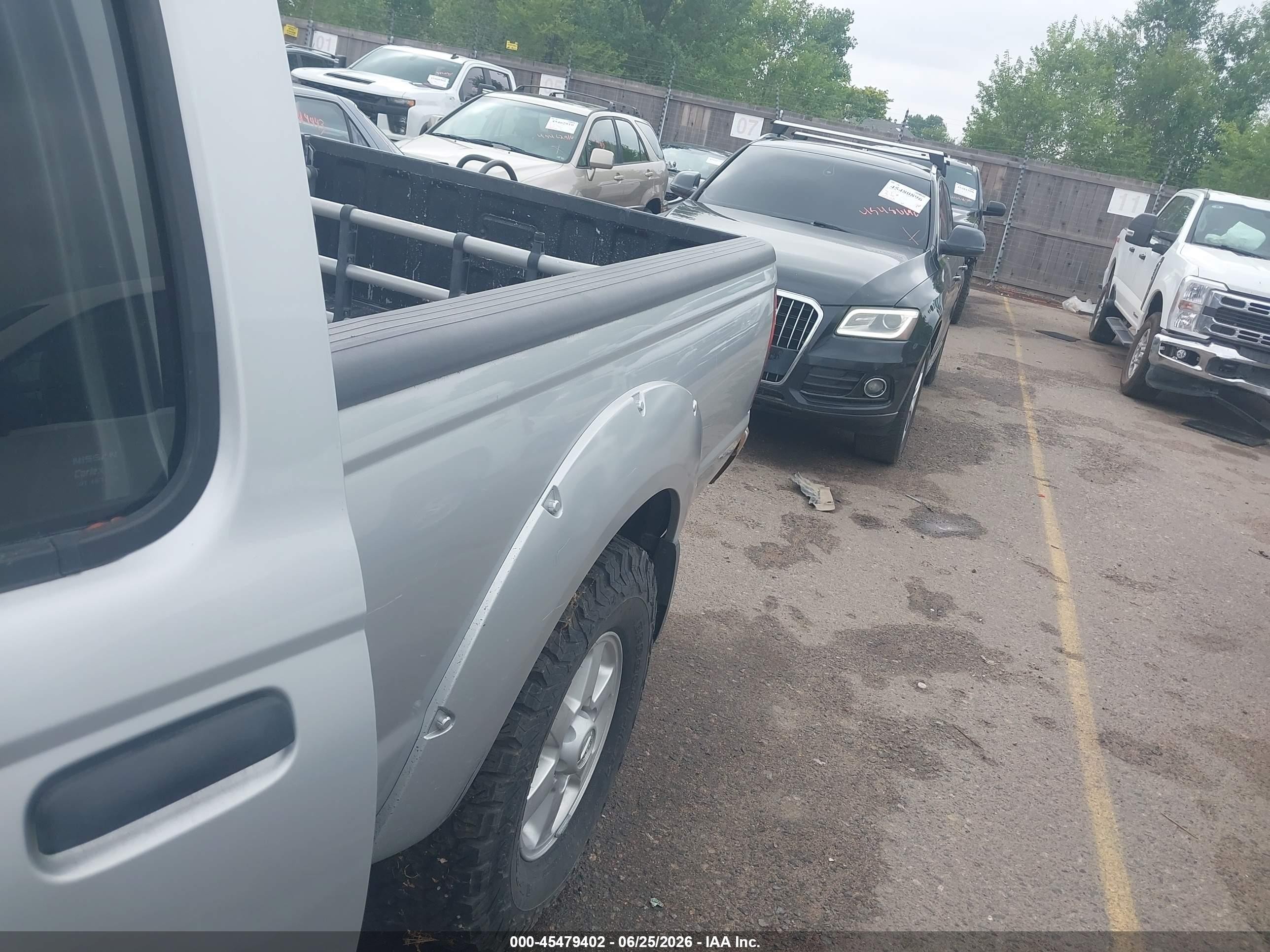 2004 Nissan Frontier Sc-v6 Silver vin: 1N6MD29Y34C407418