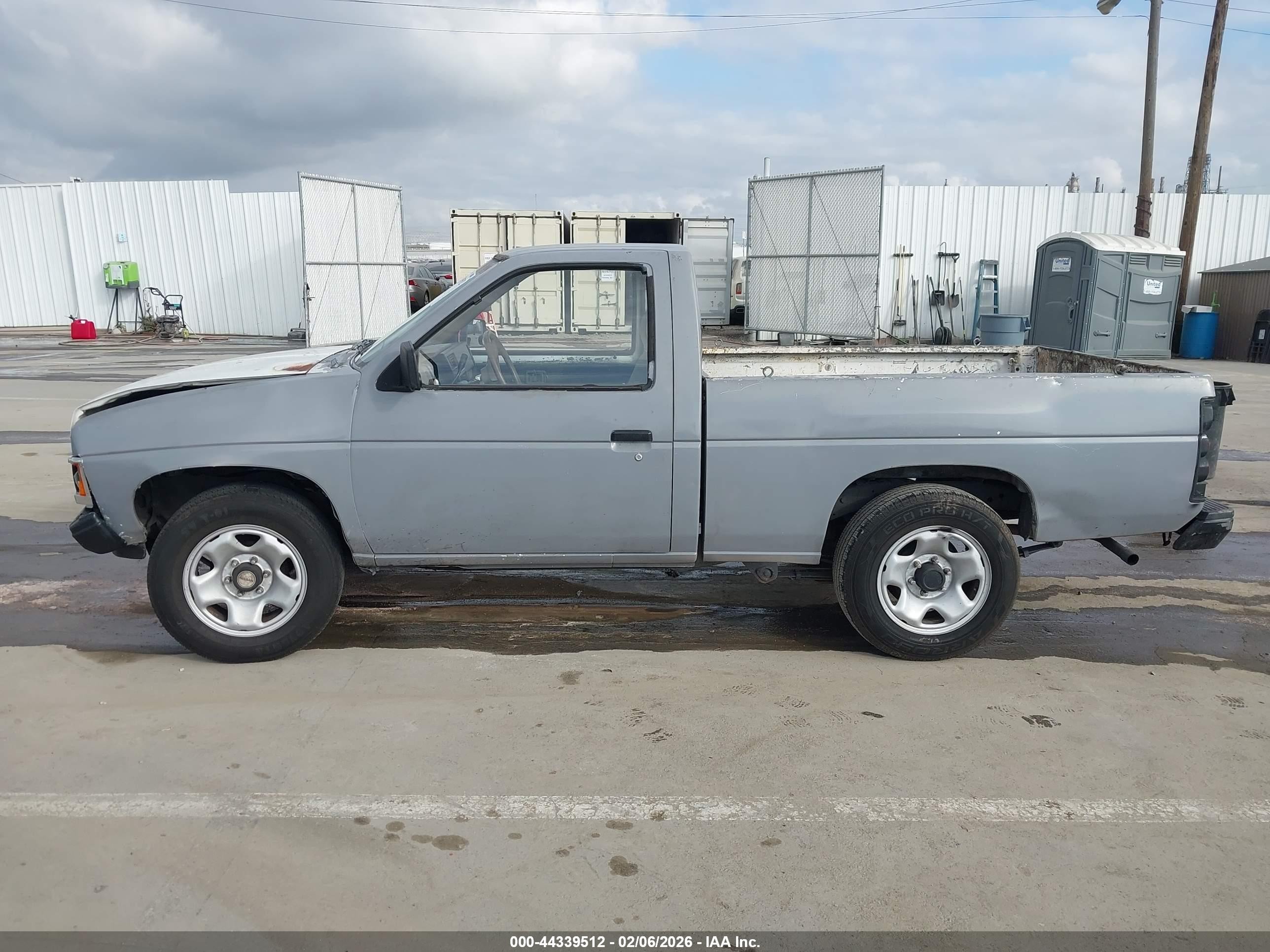 1988 Nissan D21 Short Bed Gray vin: 1N6ND11S4JC304705