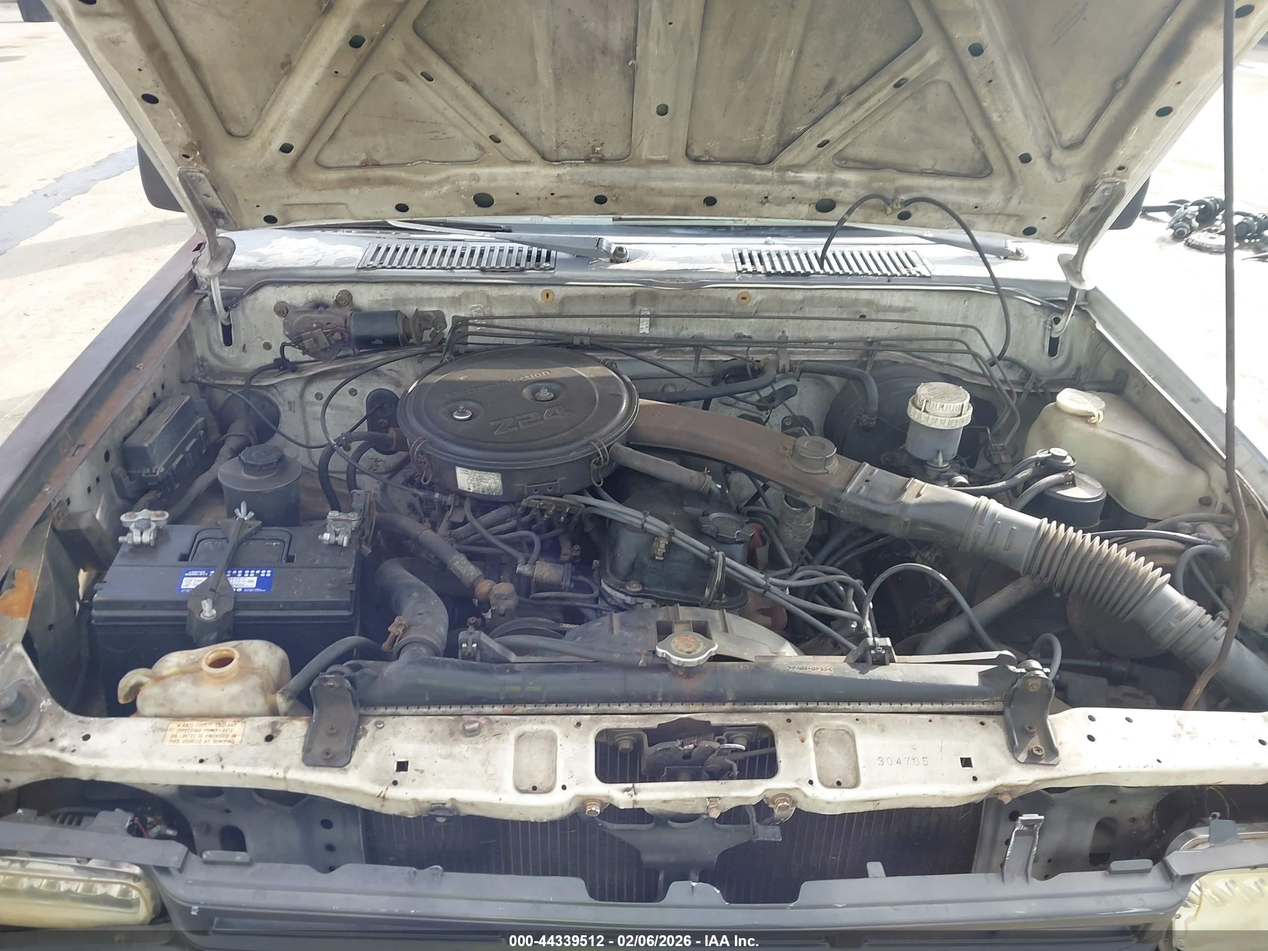 1988 Nissan D21 Short Bed Gray vin: 1N6ND11S4JC304705