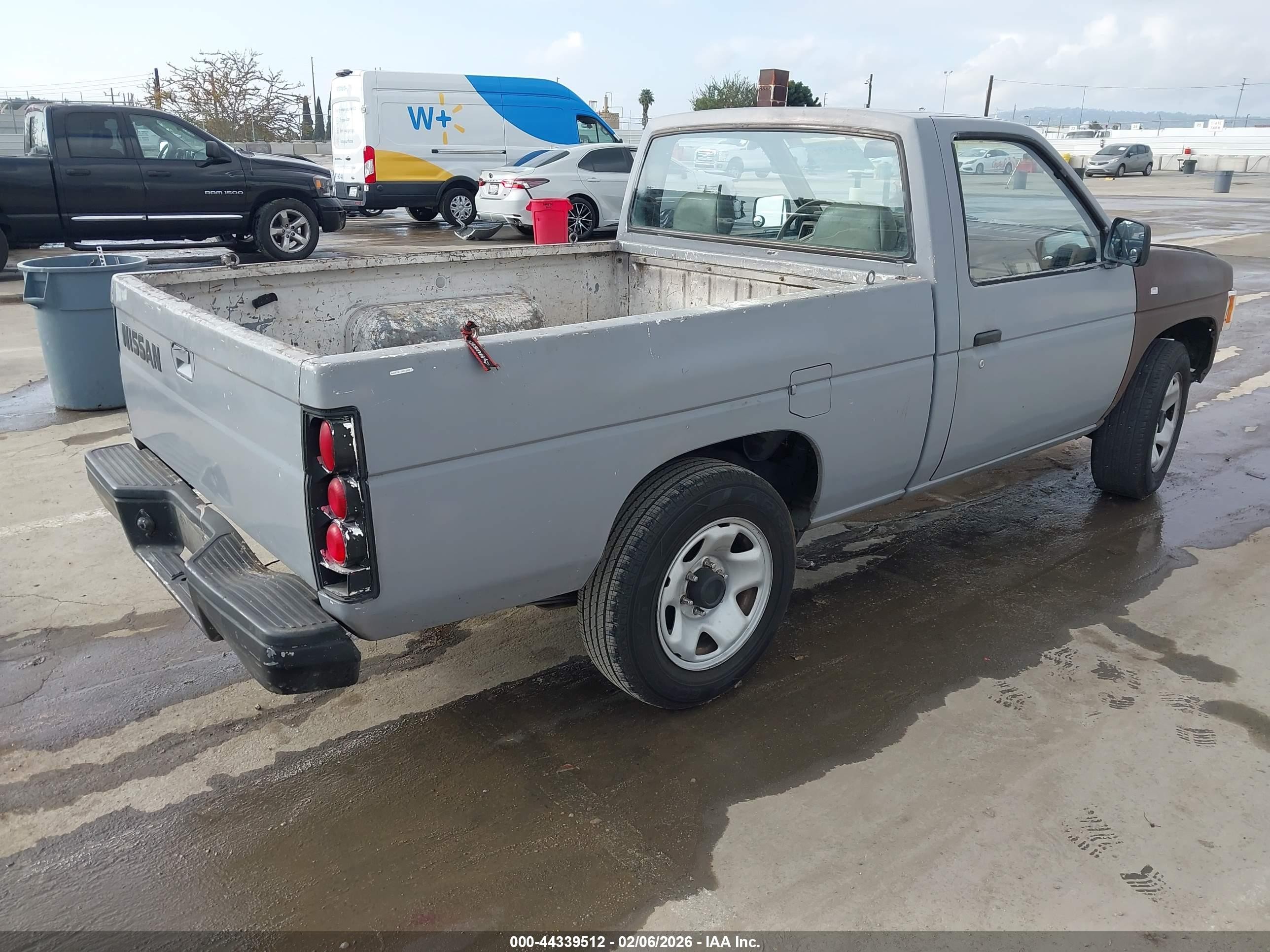 1988 Nissan D21 Short Bed Gray vin: 1N6ND11S4JC304705