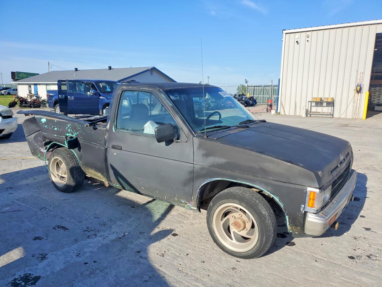 1989 Nissan D21 Short Bed Black vin: 1N6ND11S5KC368186